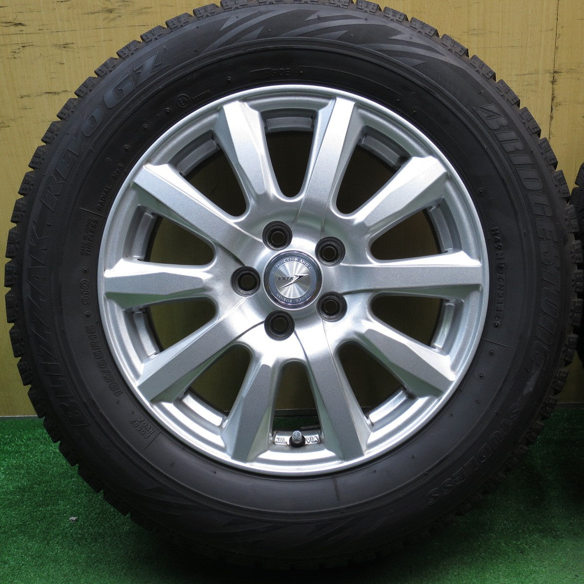 キレイ★プリウス 等 195/65R15 スタッドレス ブリヂストン ブリザック REVO GZ JOKER ジョーカー 15インチ PCD100/5H★5052702NJス