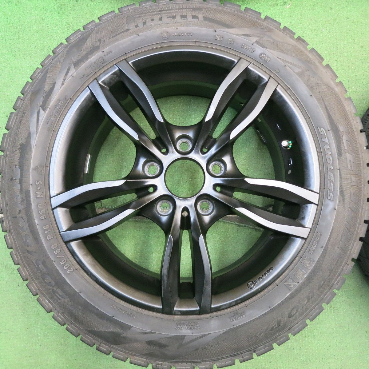 4本価格★BMW 等 MAK LUFT 205/60R16 スタッドレス ピレリ アイスアシンメトリコ プラス 16インチ PCD120/5H★5080211HAス