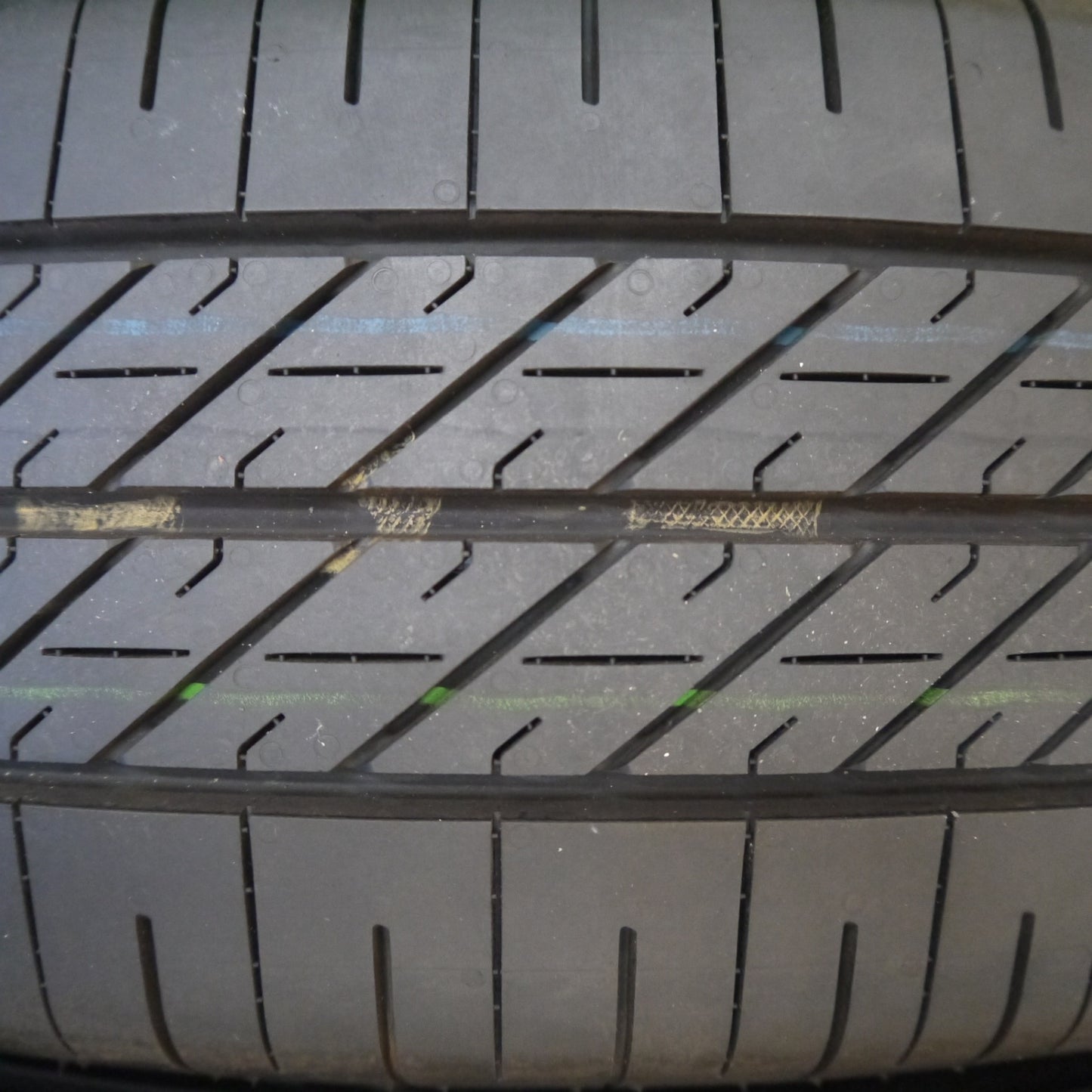 新車外し!26年★195/80R15 ダンロップ グラントレック H/T 31 タイヤ 15インチ ジムニー シエラ 等★6072804Hノタ