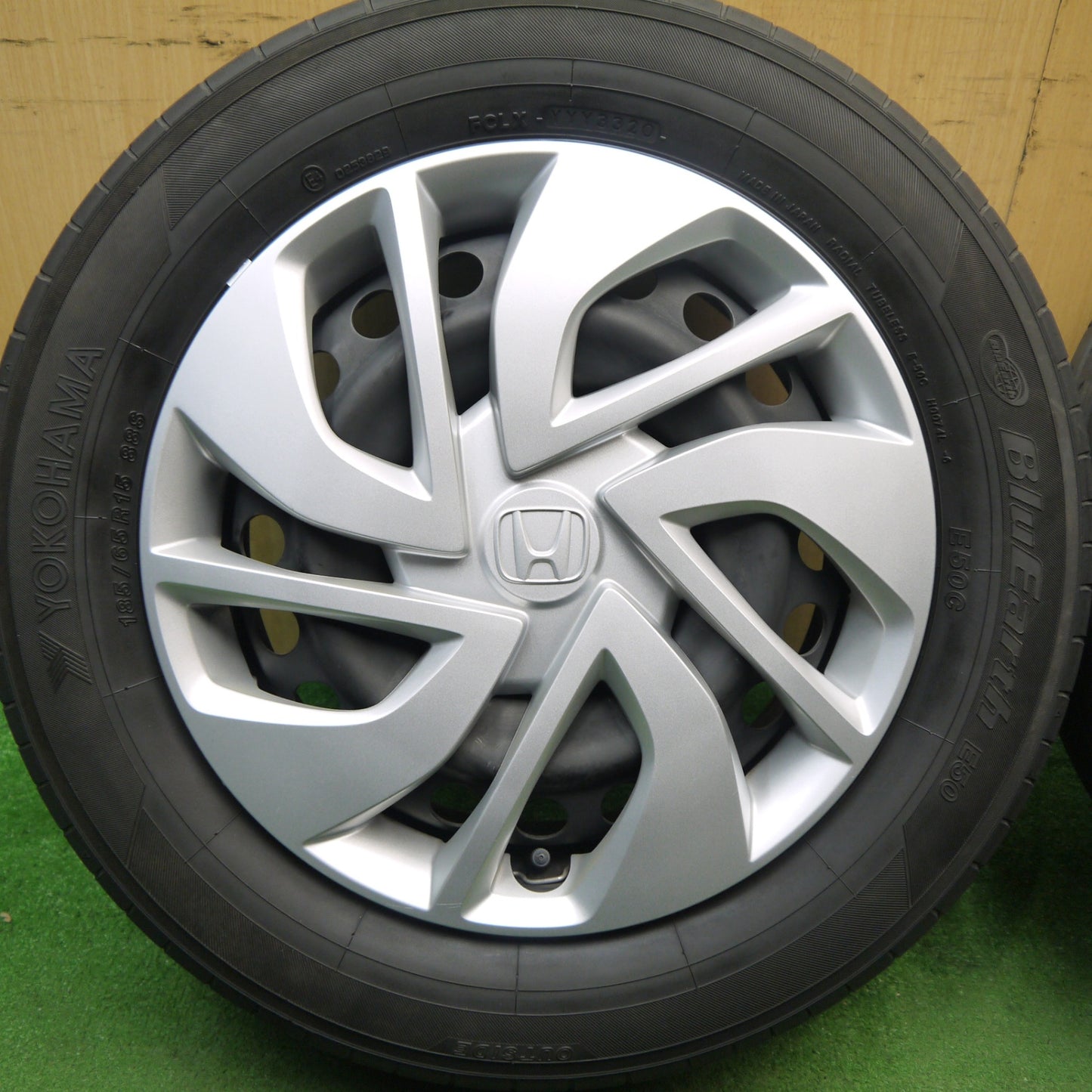 キレイ★ホンダ フリード 純正 スチール 185/65R15 ヨコハマ ブルーアース E50 E50C 15インチ PCD114.3/5H★5071404Hノ