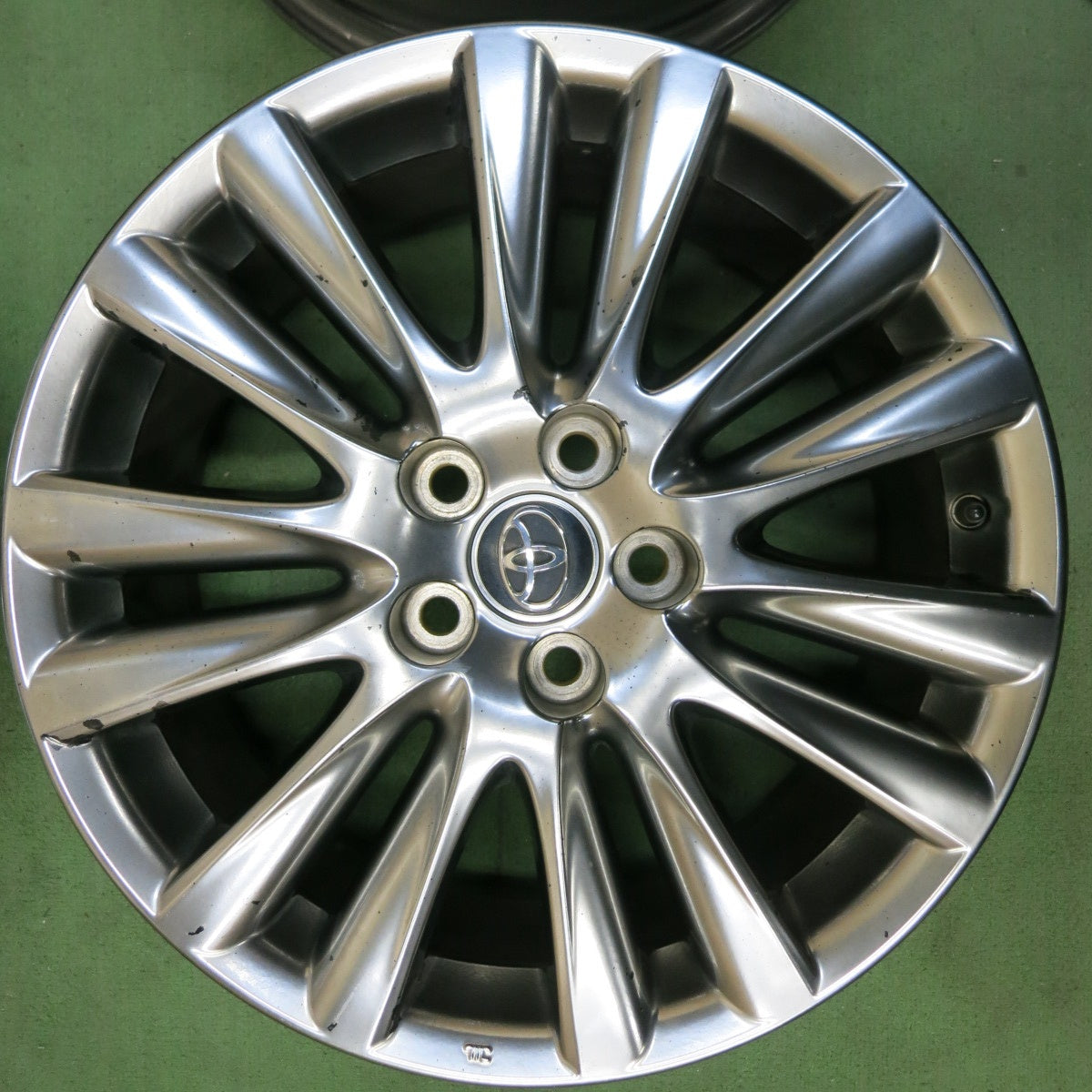 4本価格★トヨタ 60系 ハリアー 純正 ホイール 18インチ 18×7.5J PCD114.3/5H★5041807SYホ