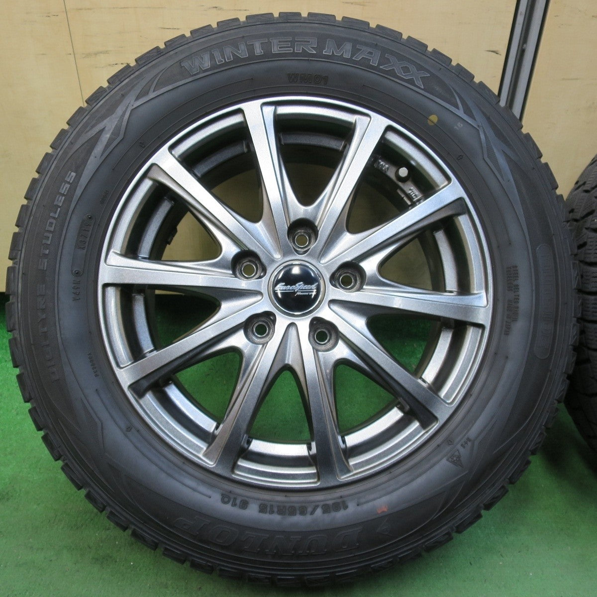 キレイ★スタッドレス 195/65R15 ダンロップ ウインターマックス WM01 Eurospeed MANARAY SPORT PCD114.3/5H★5012410イス