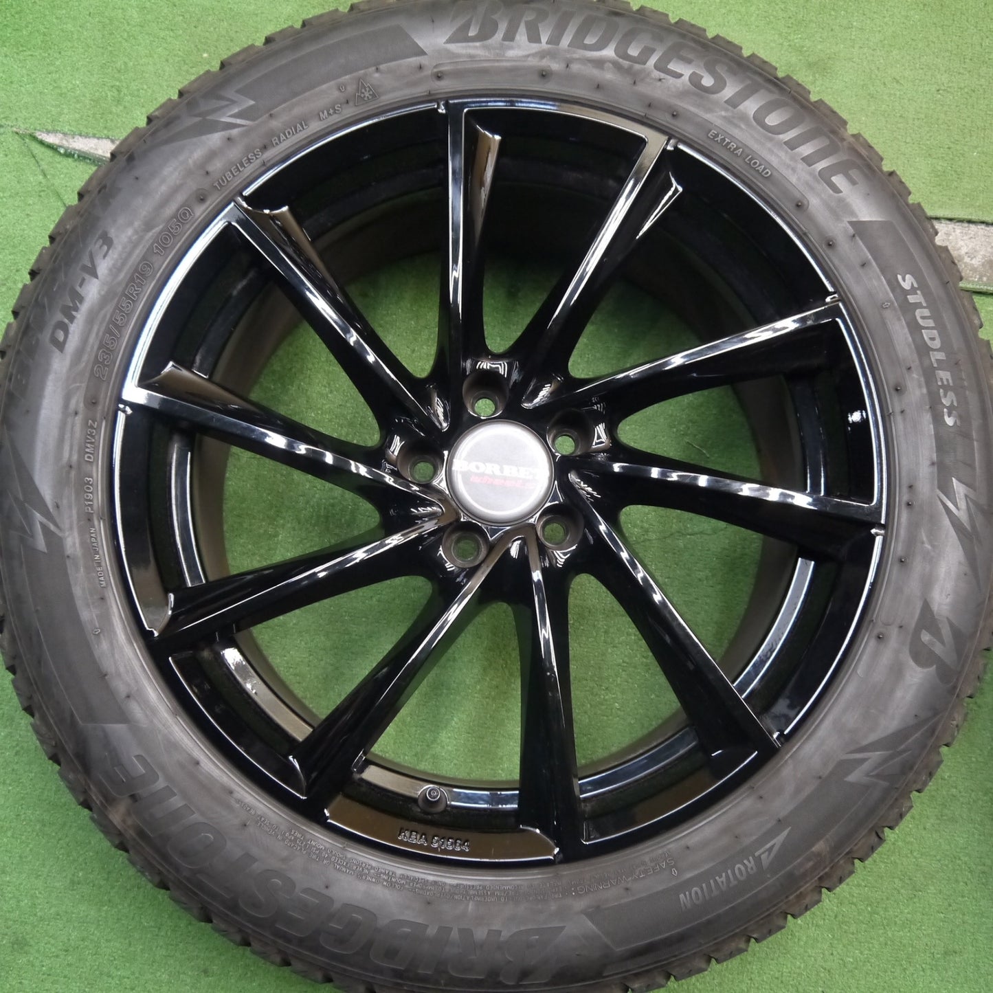 4本価格!23年★ベンツ 等 BORBET 235/55R19 スタッドレス ブリヂストン ブリザック DM-V3 ボルベット 19インチ PCD112/5H★5061105Hス
