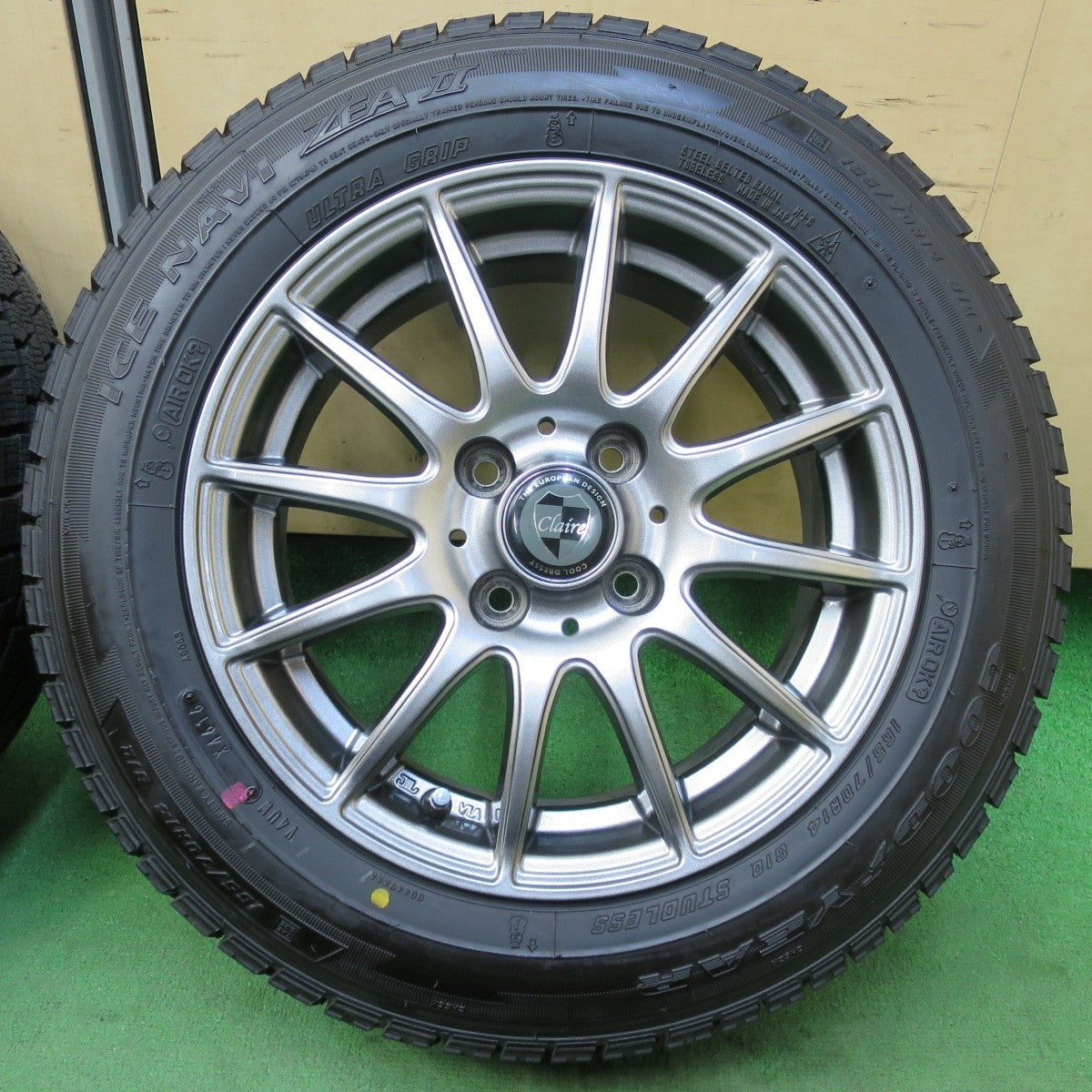 超バリ溝!キレイ!ほぼ10分★スタッドレス 165/70R14 グッドイヤー アイスナビ ZEA2 Claire クレール 14インチ PCD100/4H★5032408イス