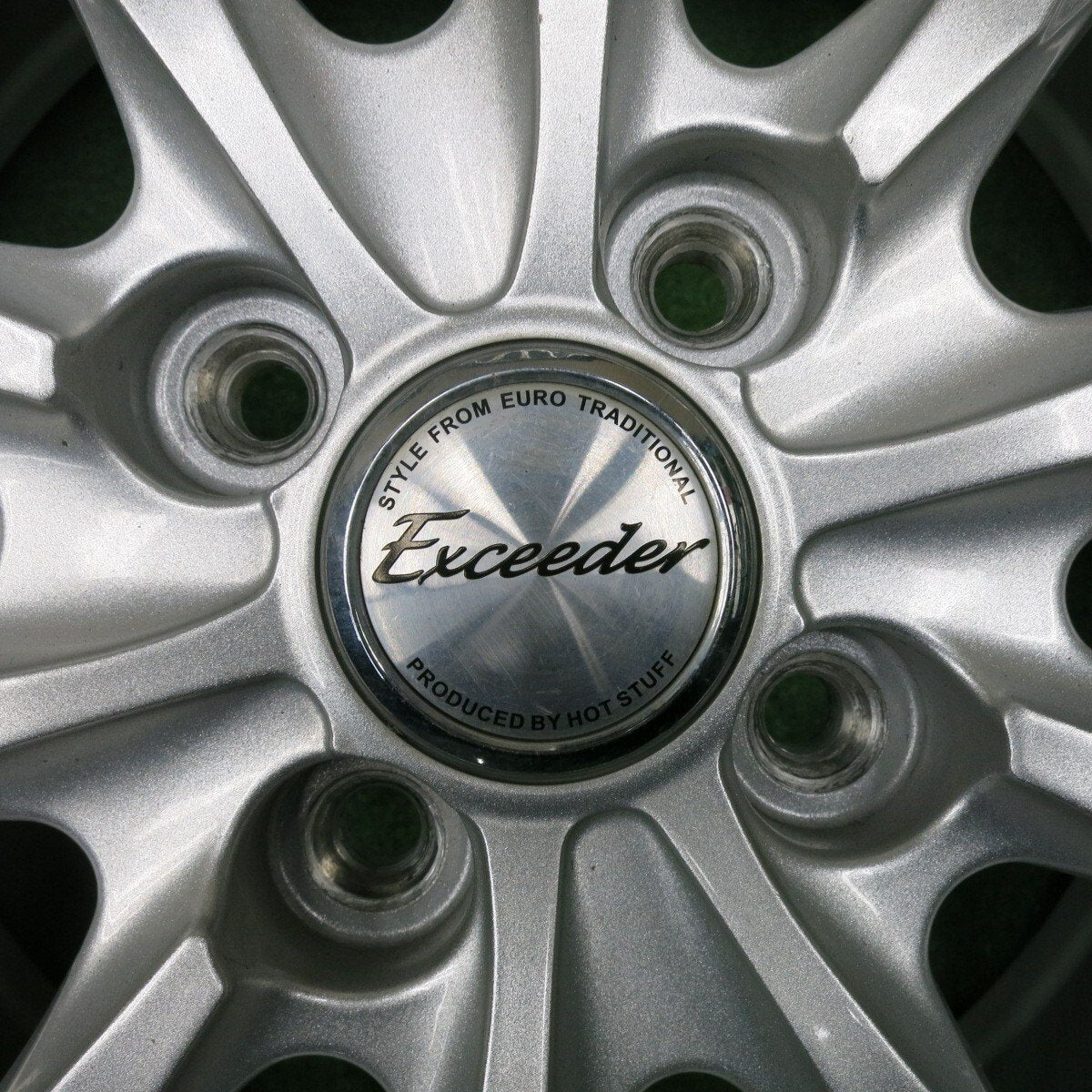 バリ溝!24年!キレイ!ほぼ10分★185/60R15 ブリヂストン NEWNO スタッドレス オートバックス ノーストレック N5 Exceeder エクシーダー 15インチ PCD100/4H★4121602NJス