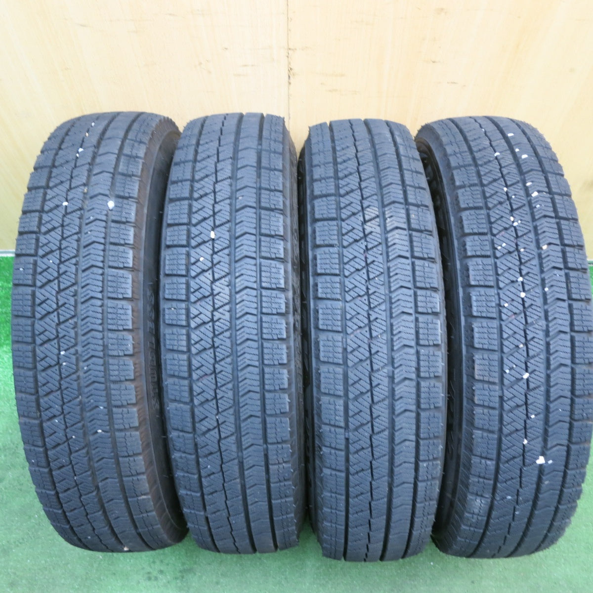 バリ溝!22年!キレイ!9.5分★スタッドレス 145/80R13 ブリヂストン ブリザック VRX2 EUROMAGIC ユーロマジック 13インチ PCD100/4H★5062707AKス