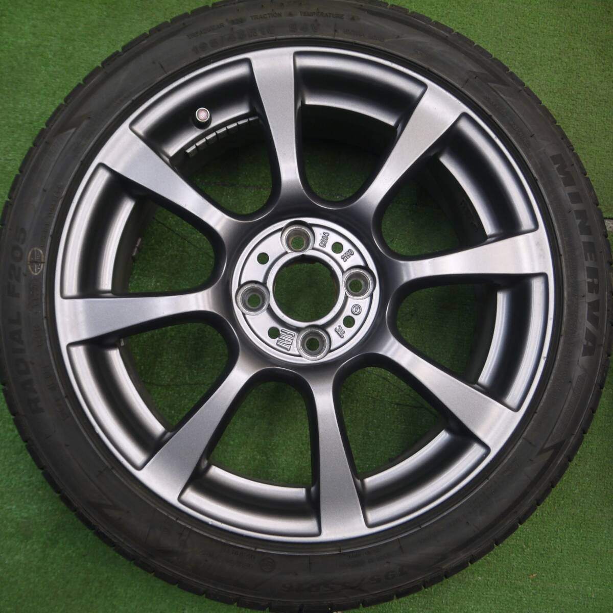 バリ溝!23年!8.5分★フィアット アバルト 500 純正 195/45R16 ミネルバ ラジアル F205 16インチ PCD98/4H★5030401Hノ