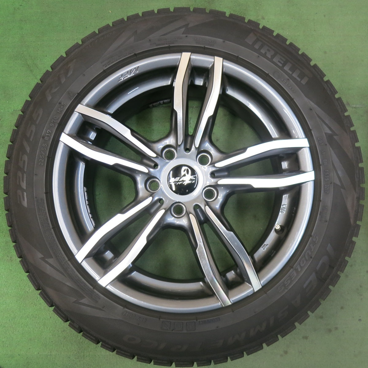 バリ溝!キレイ!9.5分★BMW 等 MAK LUFT FF SERIES MFF 225/55R17 スタッドレス ピレリ アイスアシンメトリコ 17インチ ルフト PCD112/5H★5091101SKス