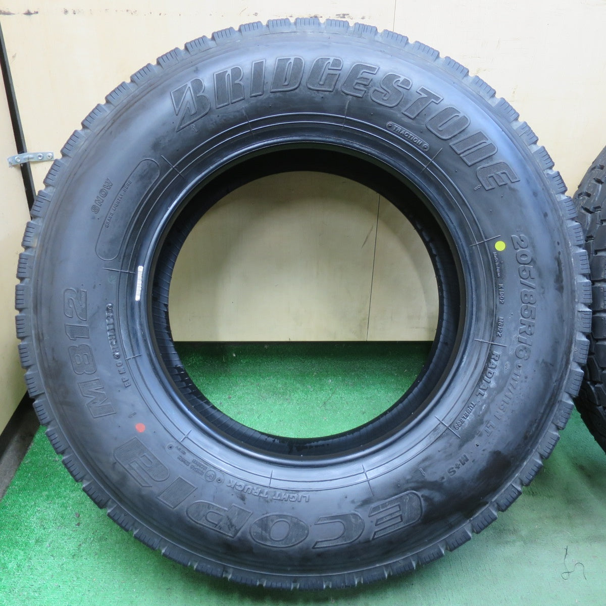 ほぼ未使用!25年!6本★トラック タイヤ 205/85R16 117/115N ブリヂストン エコピア M812 ミックス オールシーズン 16インチ★6020611イスタ