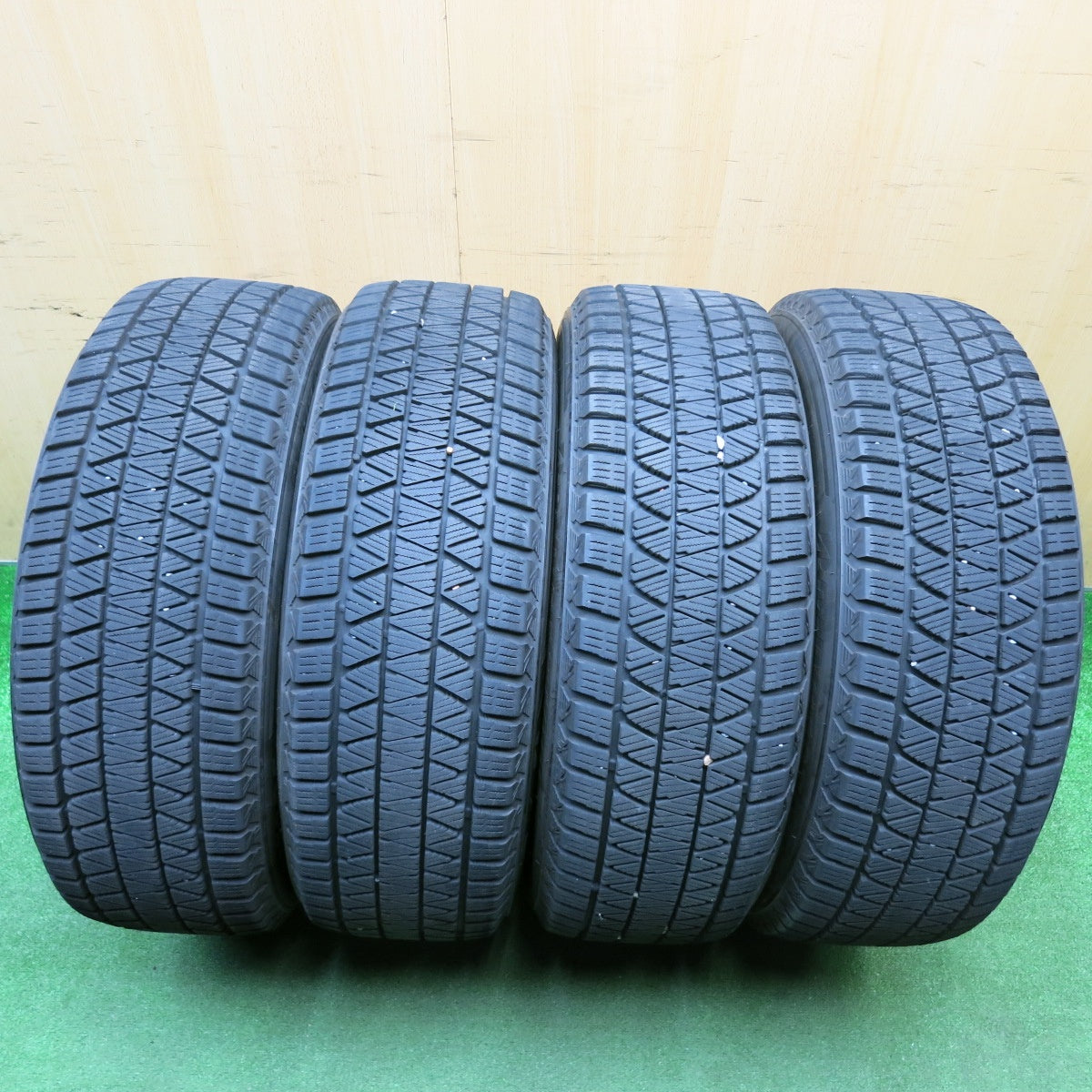 バリ溝!22年!キレイ!9分★スバル アウトバック X-BREAK 純正 225/60R18 スタッドレス ブリヂストン ブリザック DM-V3 18インチ PCD114.3/5H★5121416HAス