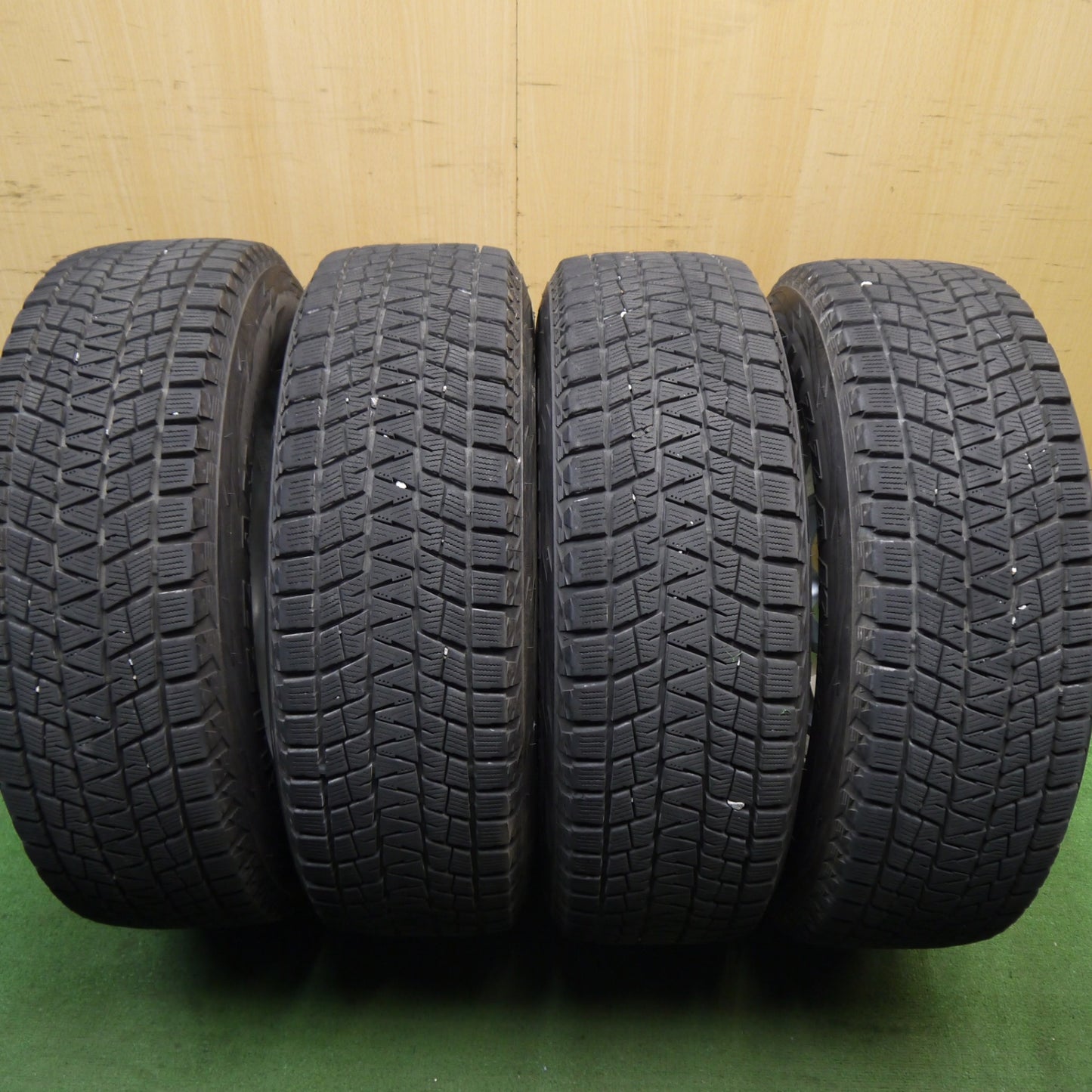 キレイ★スタッドレス 215/70R16 ブリヂストン ブリザック DM-V1 ECO FORME SE-10 16インチ エコフォルム PCD114.3/5H★5071604Hス