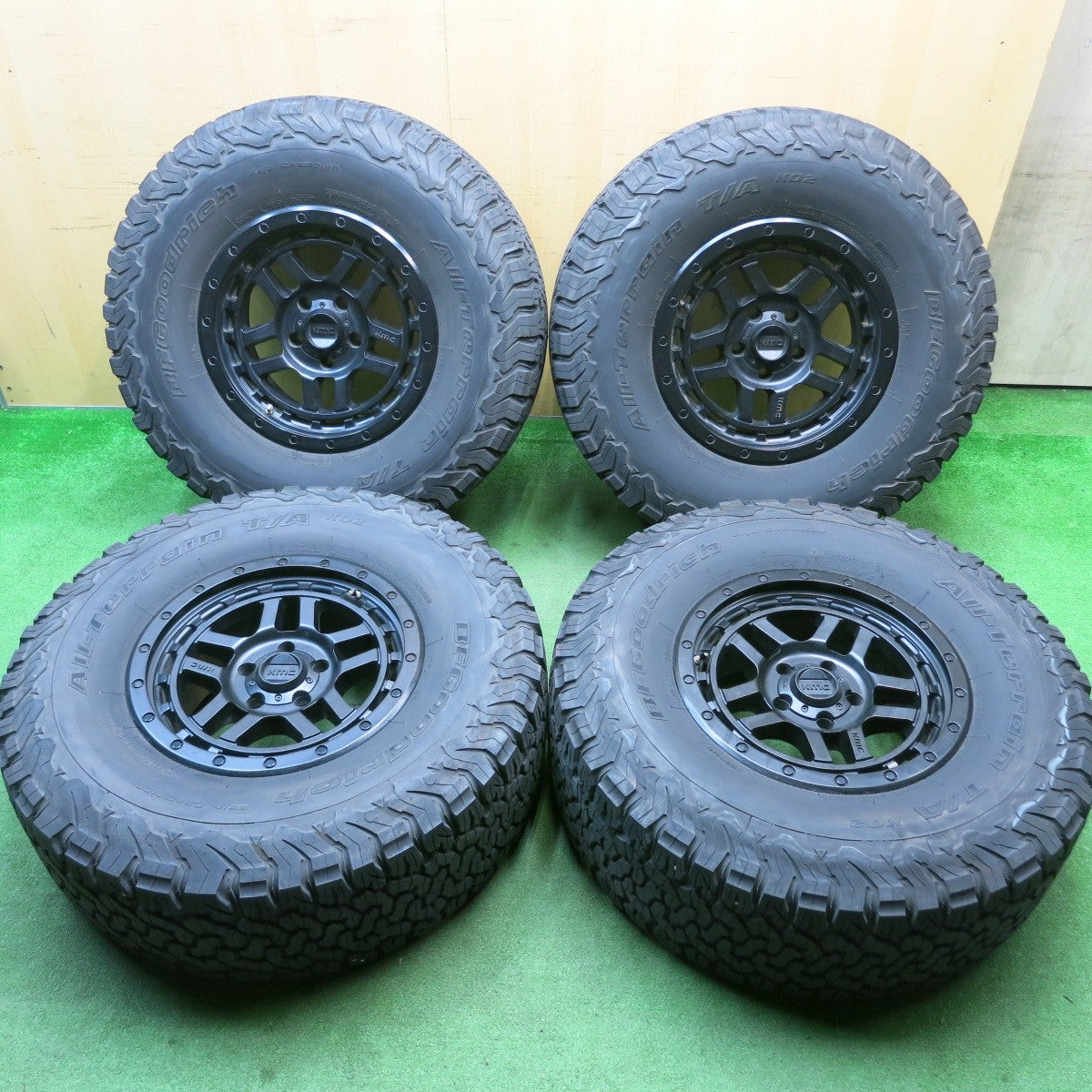 4本価格!21年★ジープ 等 KMC KM540 RECON 35×12.50R17LT 121R BFグッドリッチ All-Terrain T/A KO2 リコーン 17インチ PCD127/5H★5052404HAノ