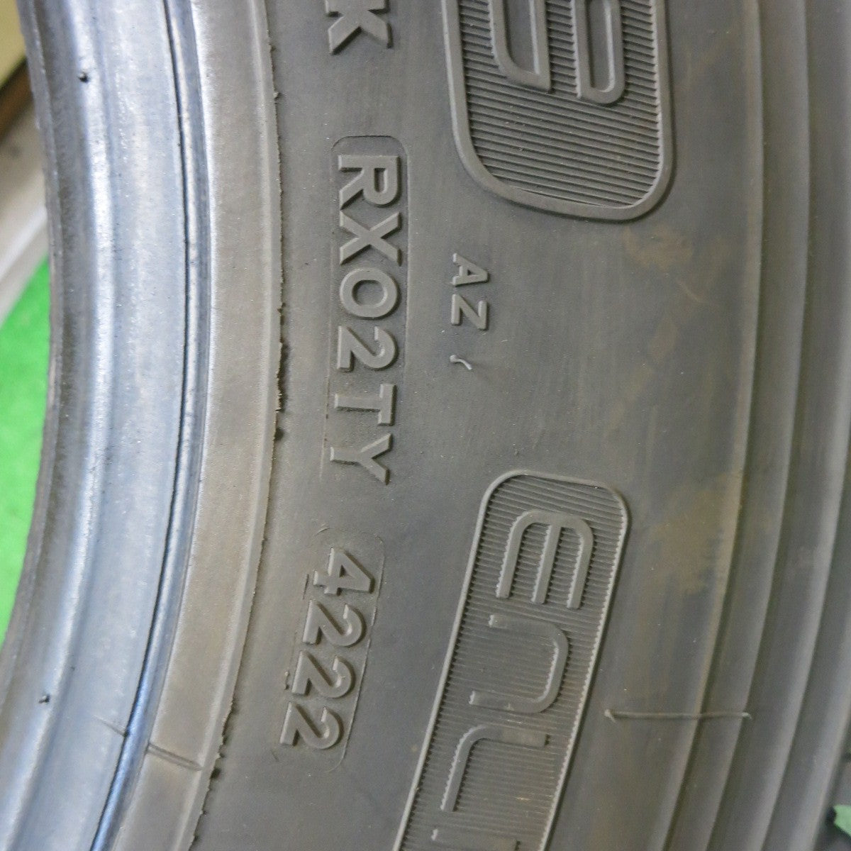 バリ溝!24年!9.5分!2本★トラック タイヤ 245/70R19.5 136/134J スタッドレス ブリヂストン W999 19.5インチ★5053004ナスタ
