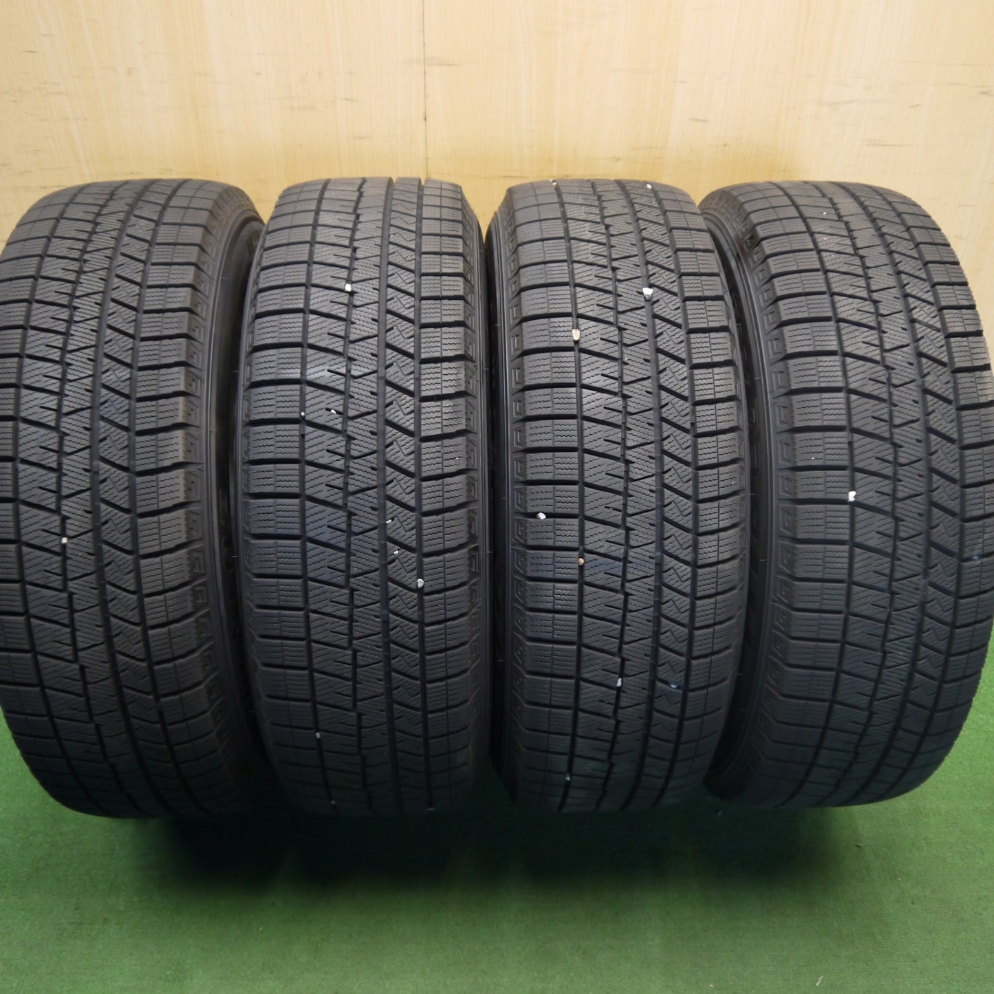 バリ溝!23年!キレイ!9.5分★スタッドレス 225/65R17 ダンロップ ウインターマックス 03 ravrion RS01 ラブリオン 17インチ PCD114.3/5H★6050103Hス