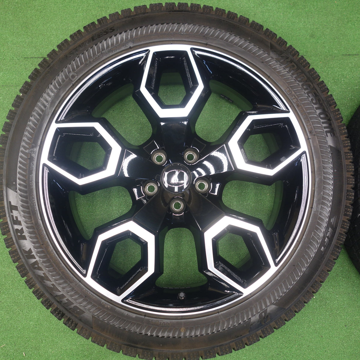 バリ溝!23年!キレイ!9分★レクサス NX 純正 OP ENKEI 235/50R20 スタッドレス ブリヂストン ブリザック RFT 20インチ エンケイ PCD114.3/5H★6051804KTス
