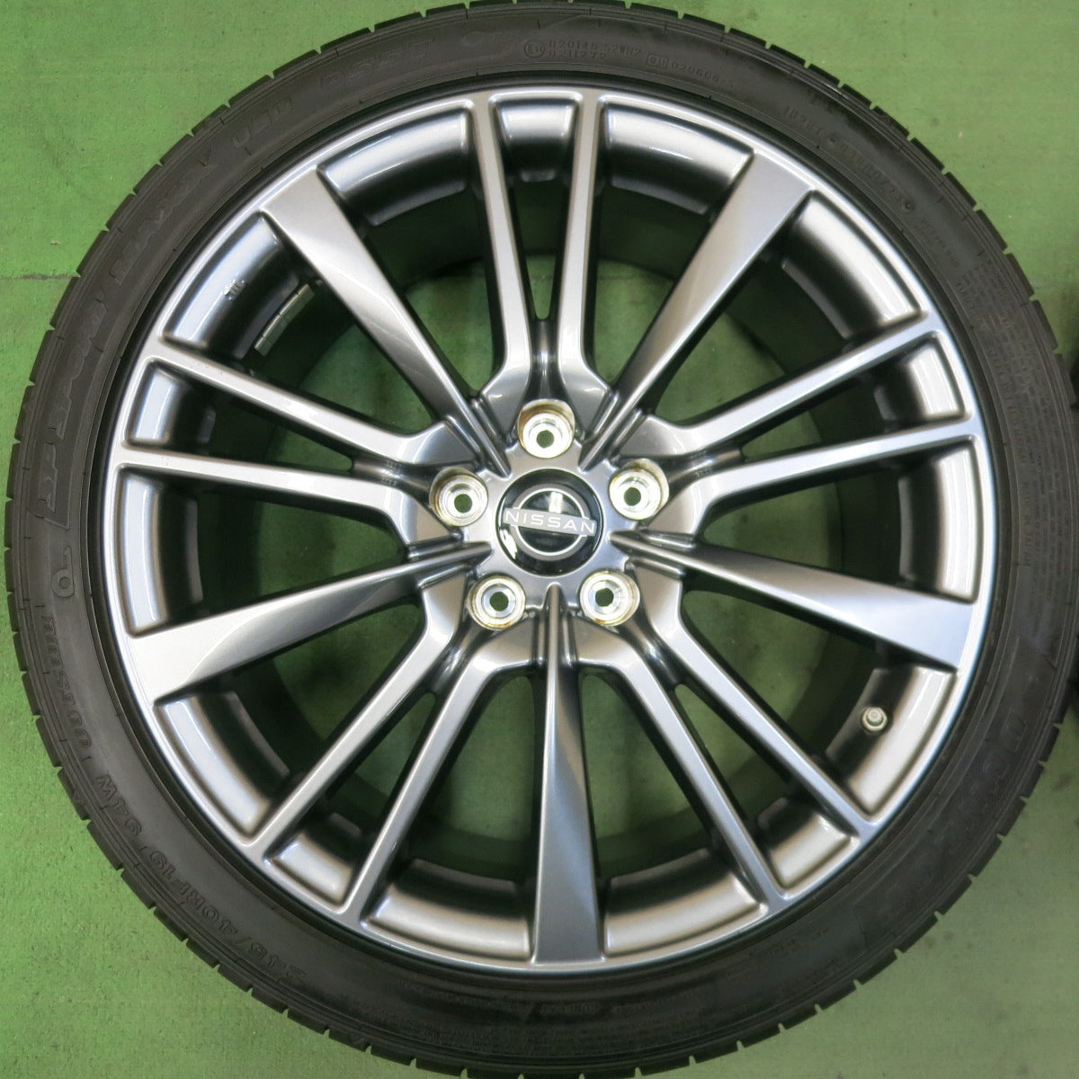 バリ溝!23年!キレイ!9.5分★日産 V37 スカイライン 400R 純正 245/40R19 ダンロップ SPスポーツマックス 050 DSST CTT 19インチ PCD114.3/5H★5091104SKノ