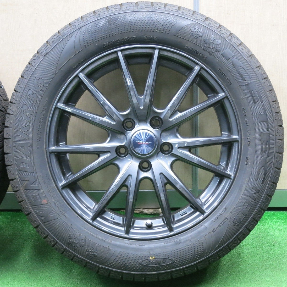 バリ溝!キレイ!9分★スタッドレス 225/60R17 ケンダ KR36 アイステック ネオ VELVA SPORT ヴェルヴァ 17インチ PCD114.3/5H★5012102NJス