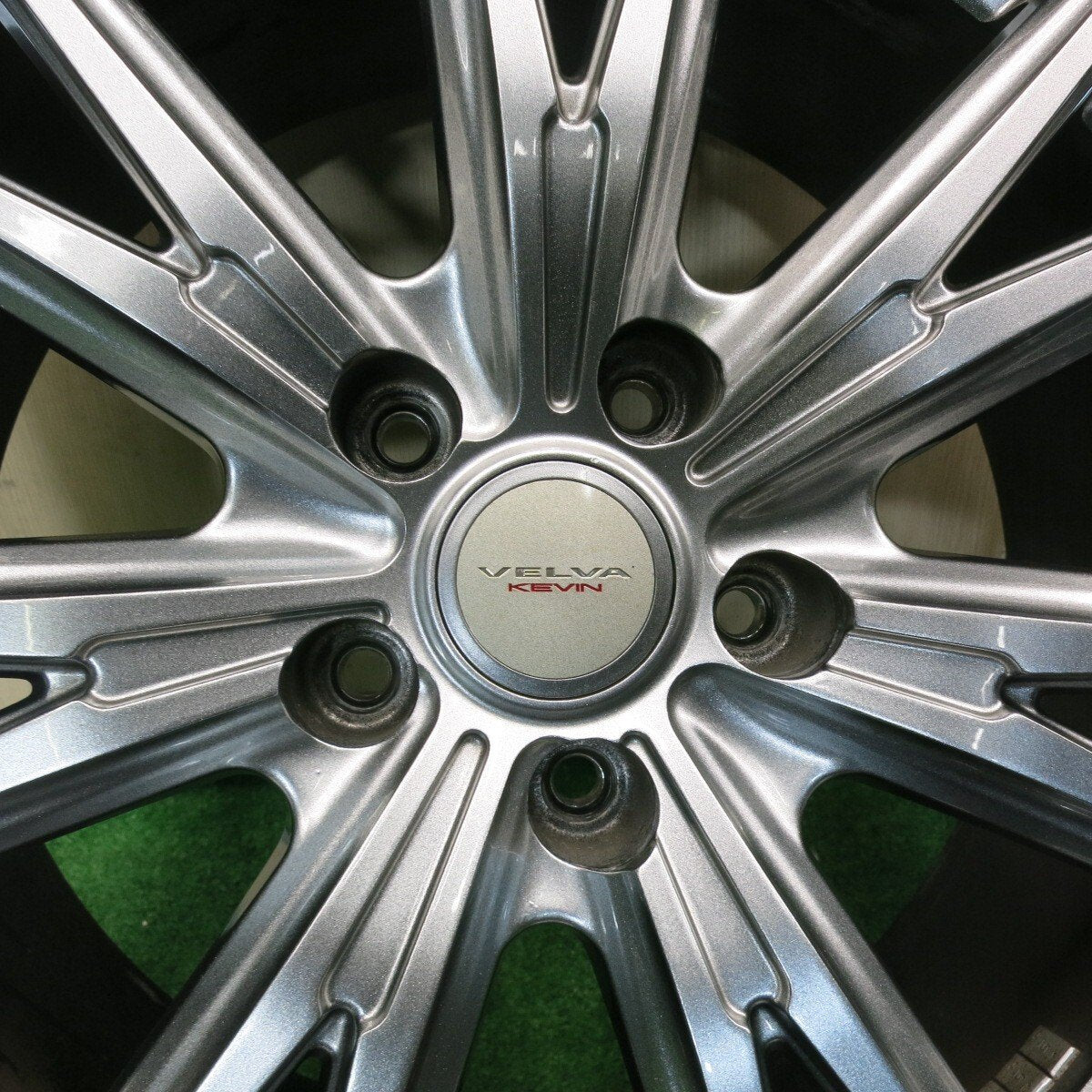 バリ溝!キレイ!9分★スタッドレス 225/60R18 ブリヂストン ブリザック DM-V3 VELVA KEVIN ヴェルヴァ 18インチ PCD114.3/5H★5012301TNス