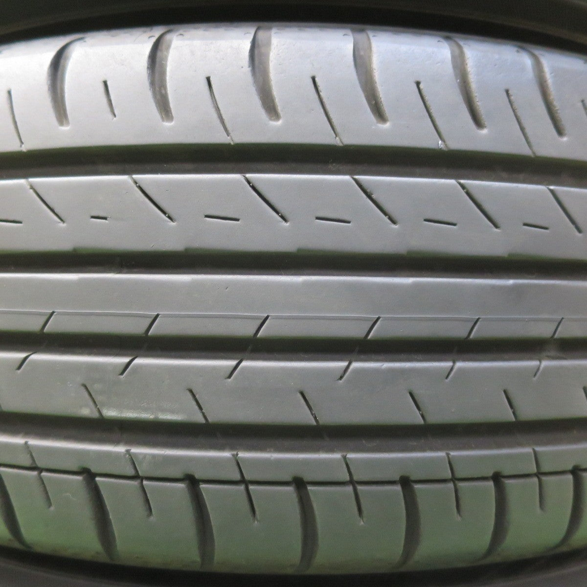 バリ溝!23年!キレイ!8.5分★トヨタ アクア クロスオーバー 純正 185/60R16 ヨコハマ BluEarth-GT AE51 16インチ PCD100/4H★5042603イノ