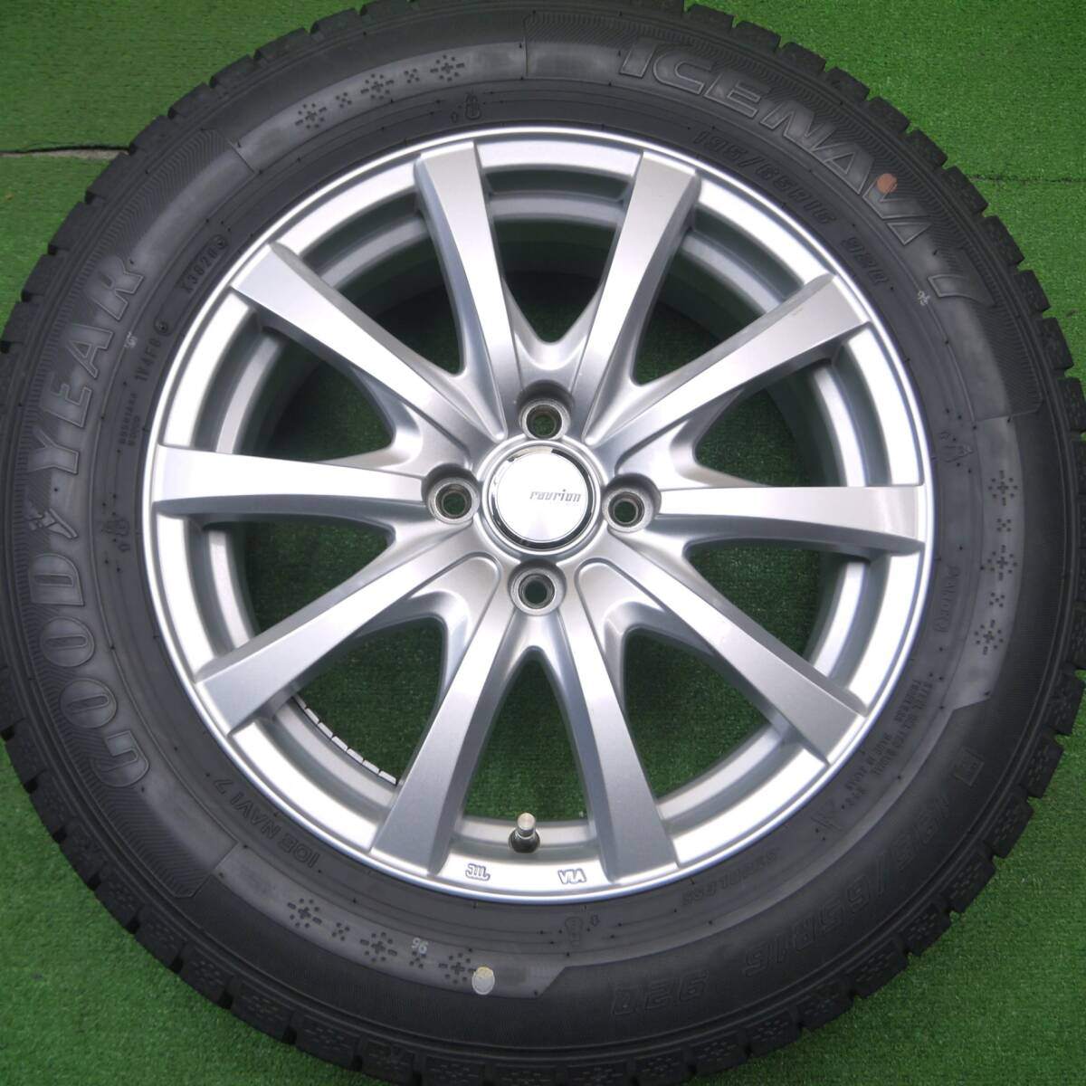 バリ溝!20年!キレイ!9.5分★スタッドレス 195/65R16 グッドイヤー アイスナビ7 ravrion RS01 ラブリオン 16インチ PCD100/4H★4112001Hス