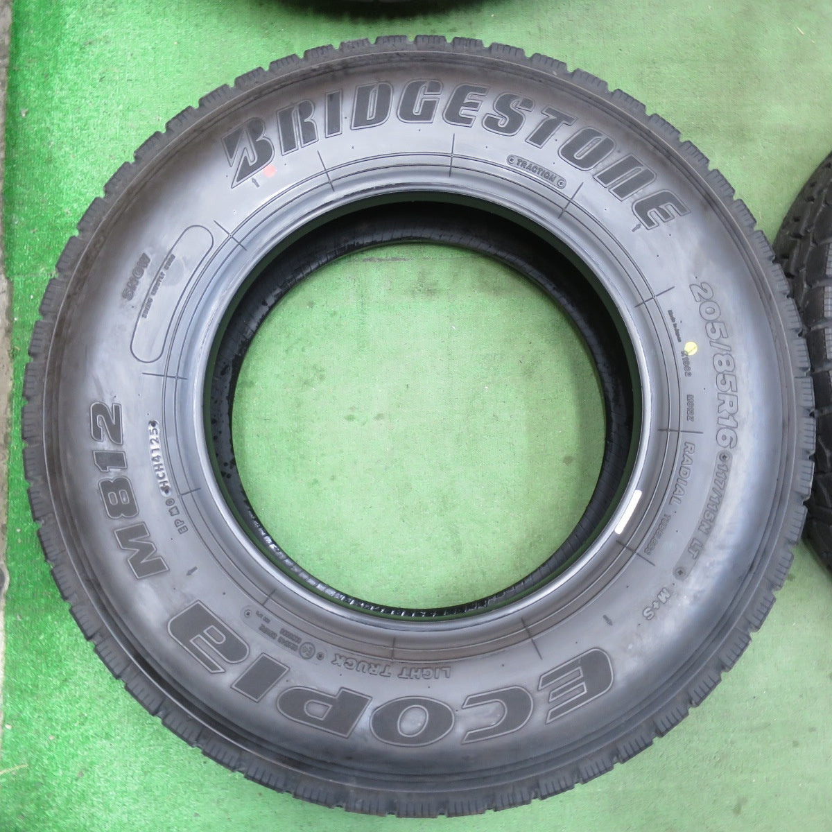 ほぼ未使用!25年!6本★トラック タイヤ 205/85R16 117/115N ブリヂストン エコピア M812 ミックス オールシーズン 16インチ★6020610イスタ