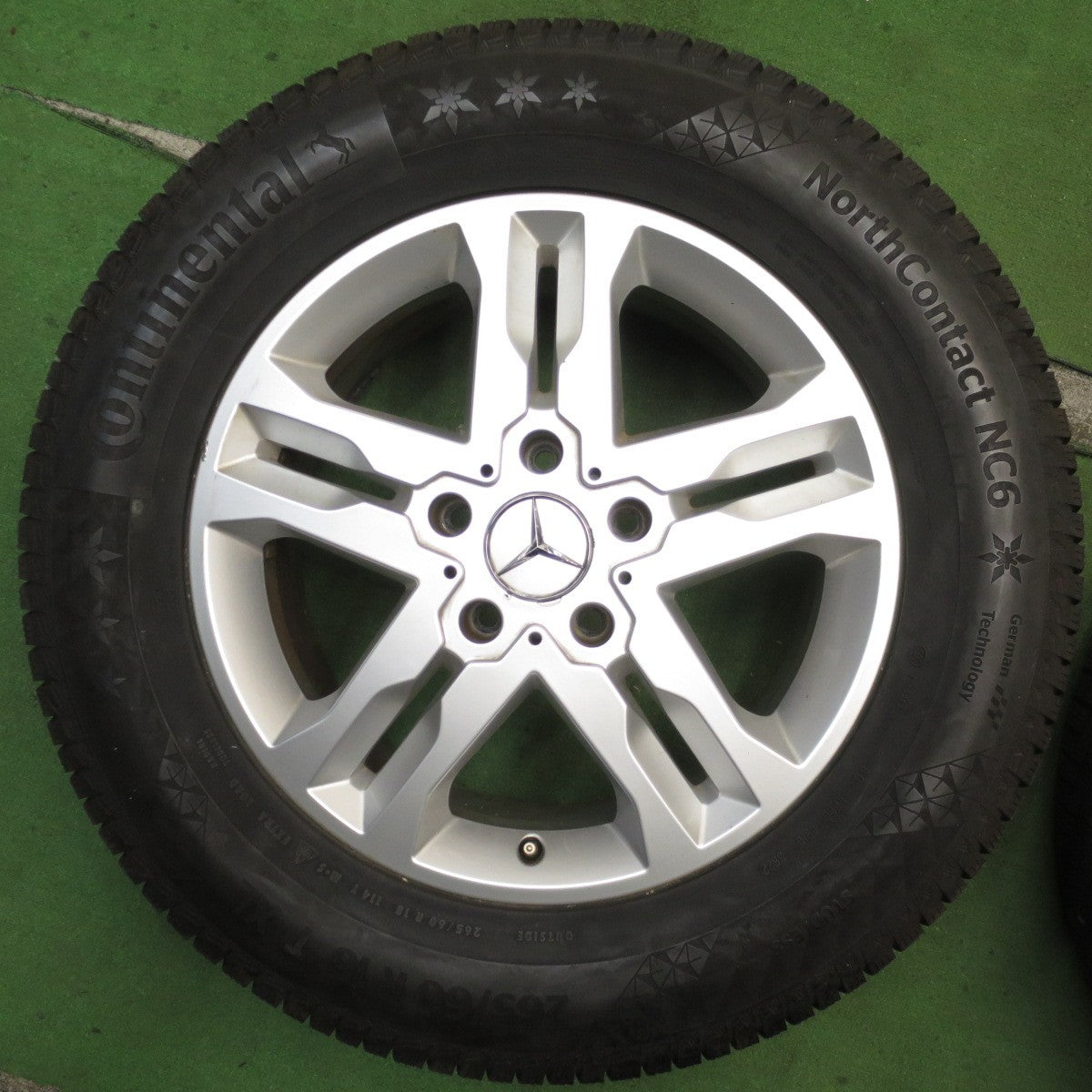 バリ溝!22年!8.5分★ベンツ Gクラス ゲレンデ W463 純正 265/60R18 スタッドレス コンチネンタル ノースコンタクト NC6 18インチ PCD130/5H★5071101NJス