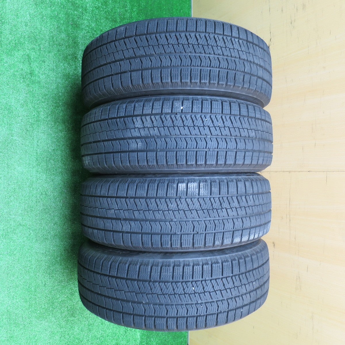 バリ溝!22年!キレイ!9.5分★スタッドレス 215/60R17 ブリヂストン ブリザック VRX2 WAREN ヴァーレン 17インチ PCD114.3/5H★5101401NJス