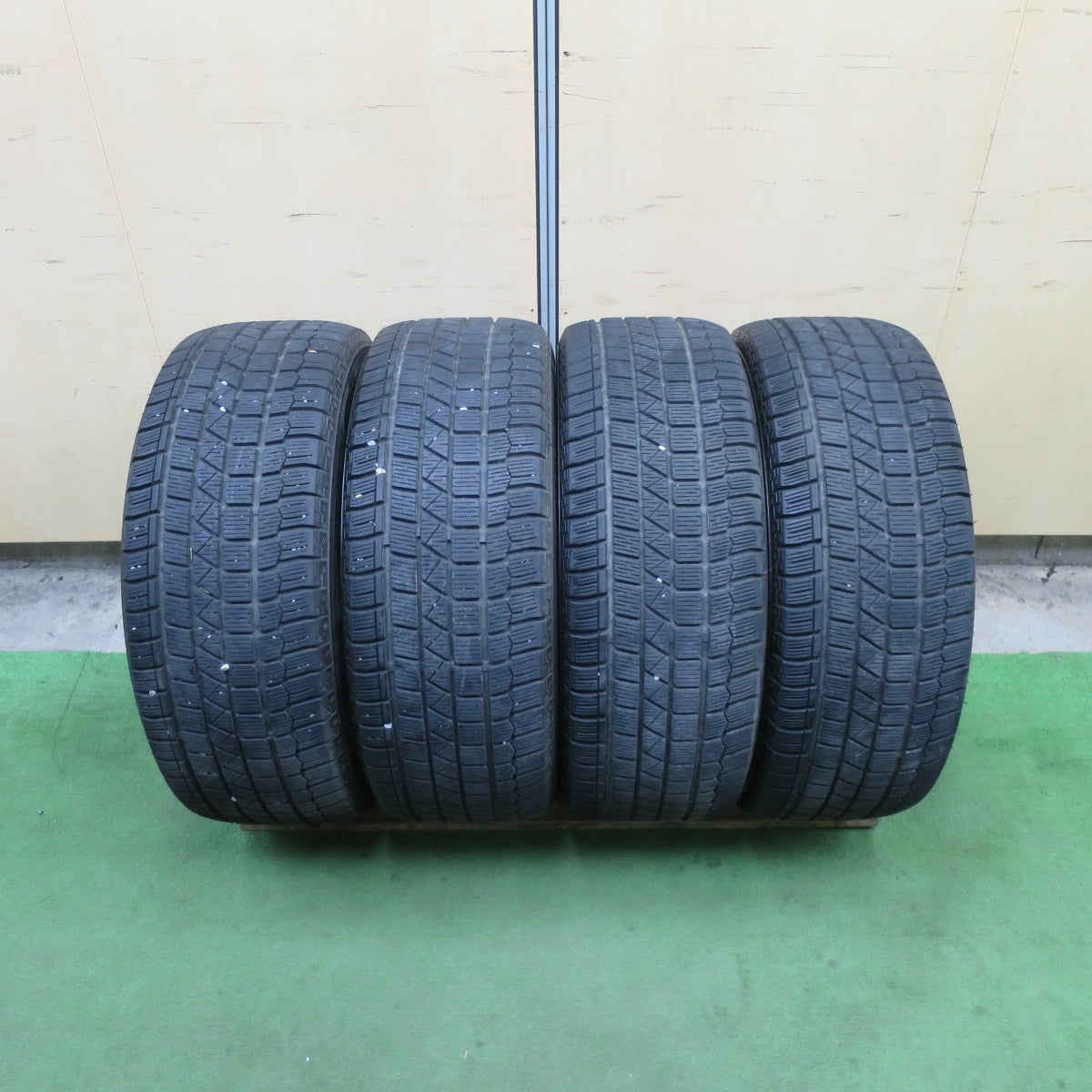 バリ溝!9分★スタッドレス 225/55R17 ケンダ KR36 アイステック ネオ HINODEX axis 17インチ PCD114.3/5H★6042301TTス