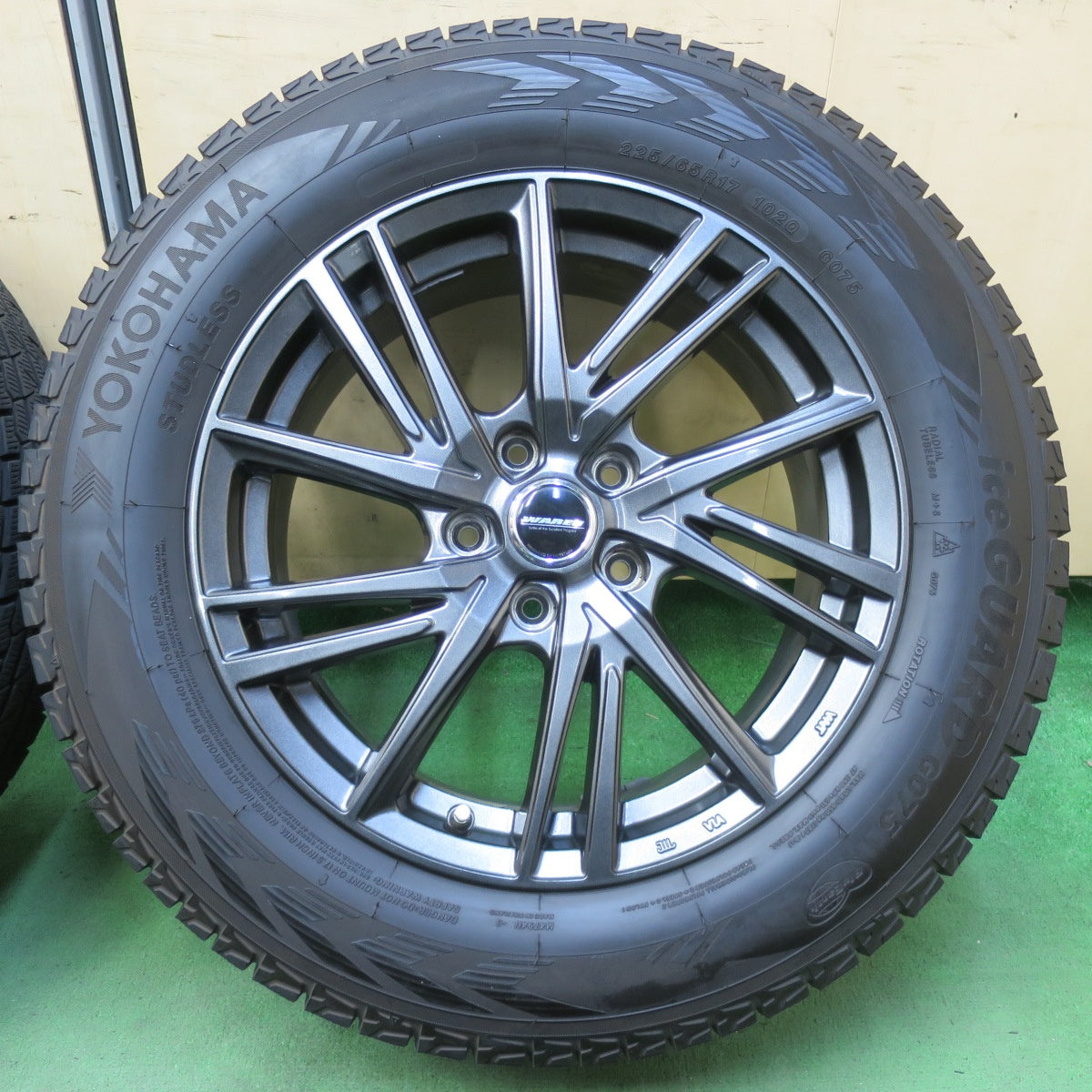 バリ溝!21年!キレイ!9.5分★スタッドレス 225/65R17 ヨコハマ アイスガード G075 WAREN ヴァーレン 17インチ PCD114.3/5H★5092204イス