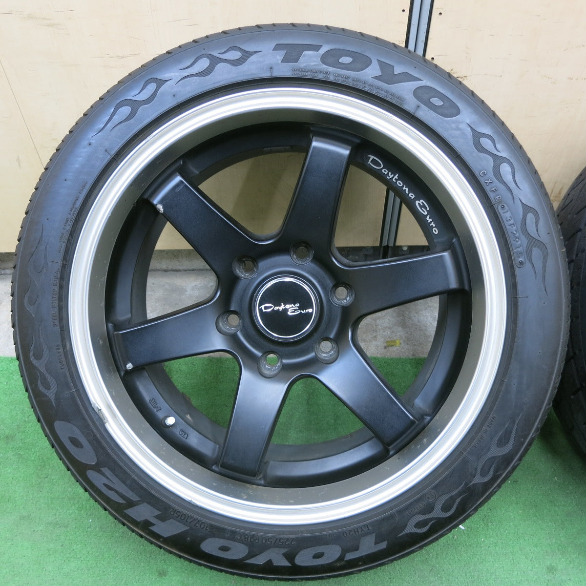 バリ溝!9分★Datona Euro JDM-D61 225/50R18C 107/105R トーヨー H20 デイトナユーロ 18インチ PCD139.7/6H★5042907ナノ