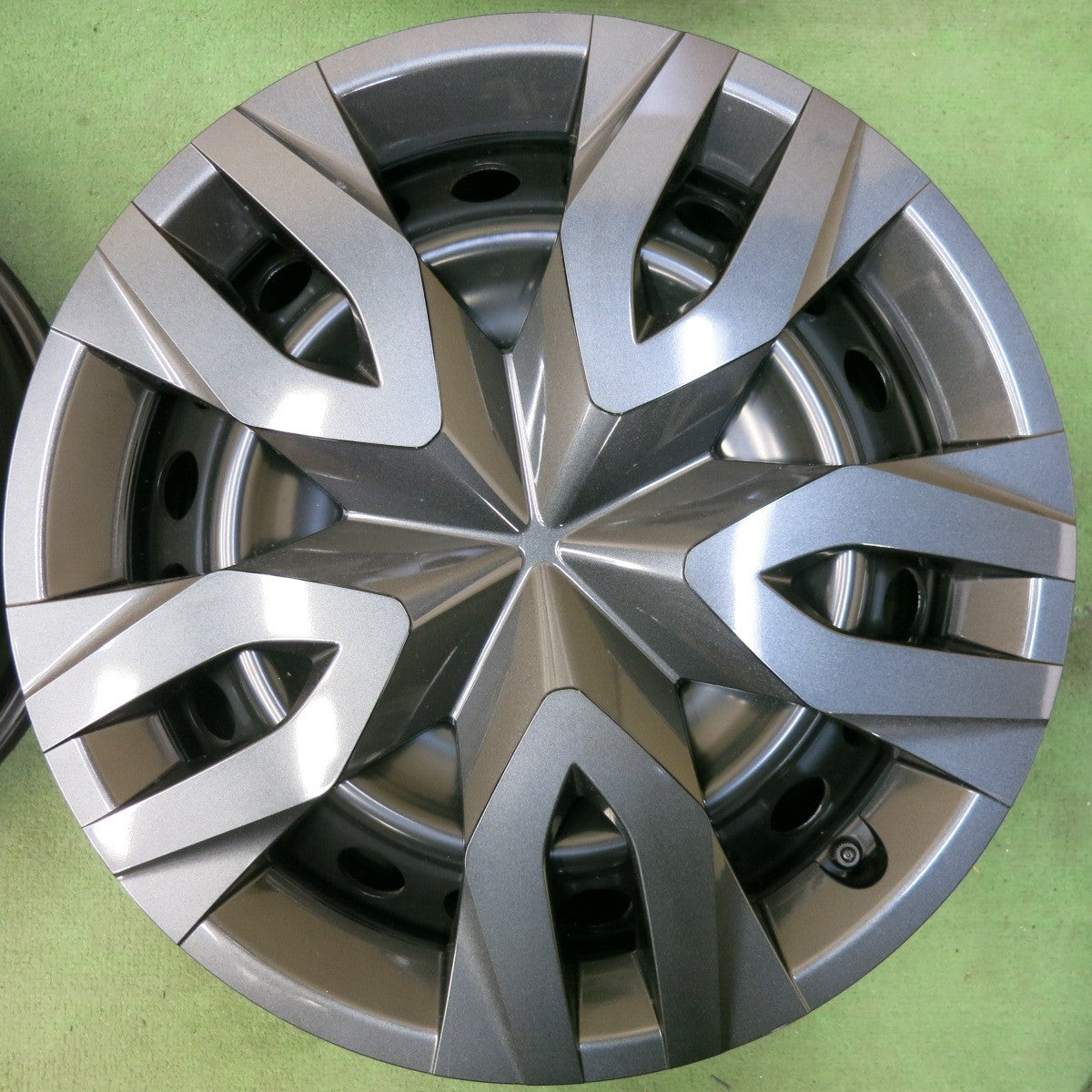 新車外し★トヨタ 60系 プリウス 純正 スチール ホイール 17インチ 17×6.5J キャップ カバー 付き PCD114.3/5H★5043003SYホ