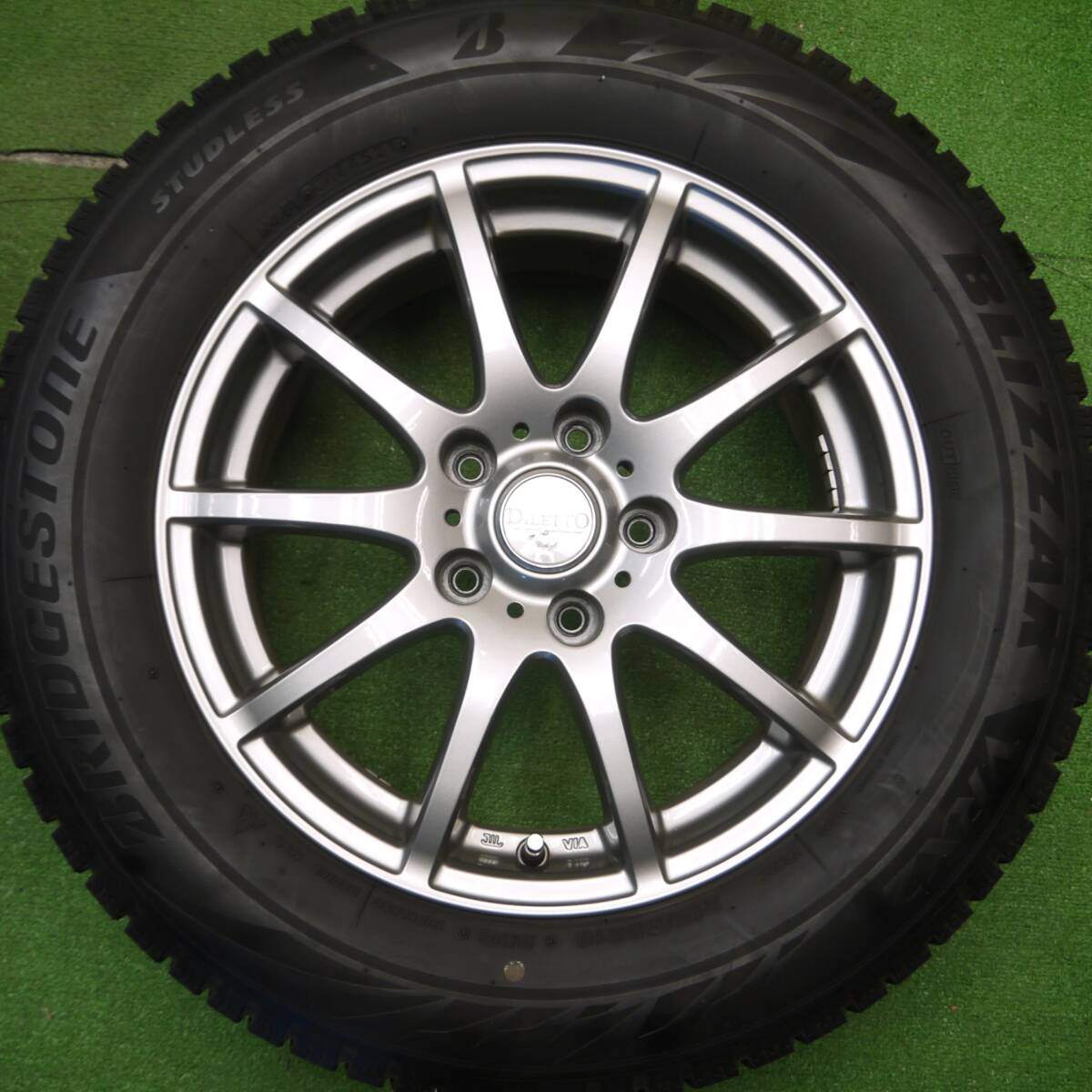 バリ溝!21年!キレイ!9.5分★スタッドレス 215/60R16 ブリヂストン ブリザック VRX2 DILETTO ディレット 16インチ PCD114.3/5H★5011513Hス