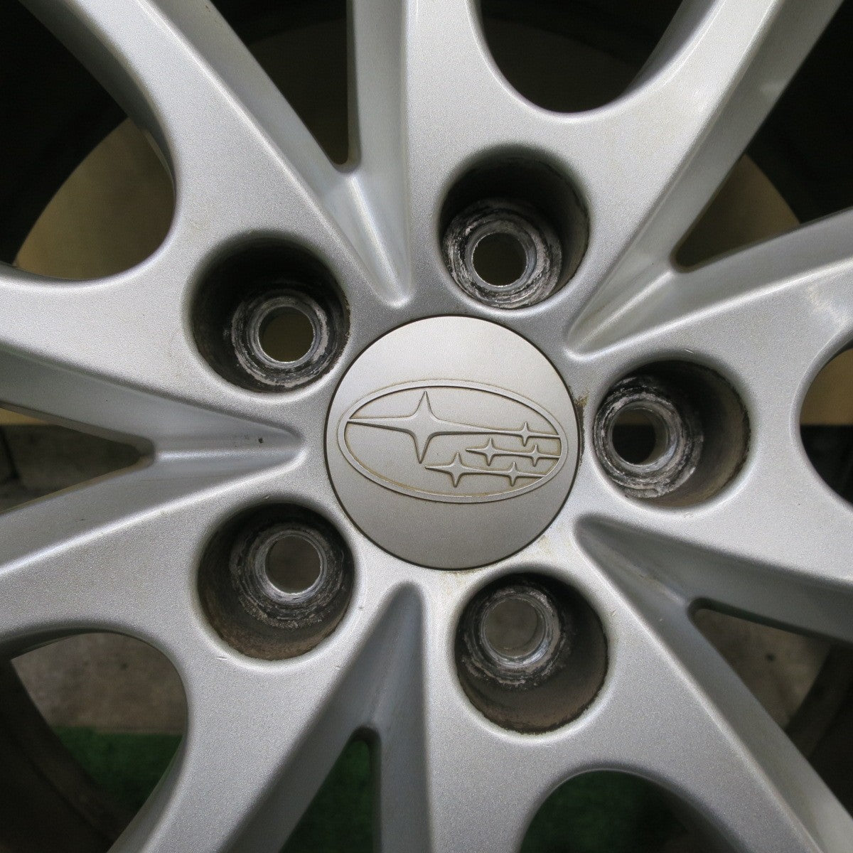 バリ溝!22年!キレイ!9.5分★スバル GJ GP インプレッサ G4 純正 205/55R16 スタッドレス トーヨー オブザーブ ガリット GIZ 16インチ PCD100/5H★5092302TTス