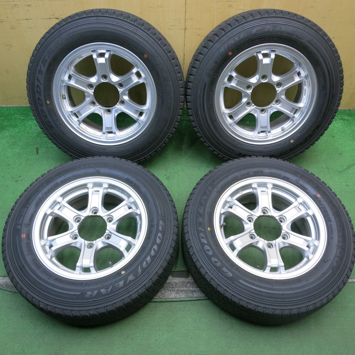 4本価格★KEELER 185/75R15 106/104L スタッドレス グッドイヤー アイスナビ カーゴ キーラー 15インチ PCD139.7/6H★5100502HAス