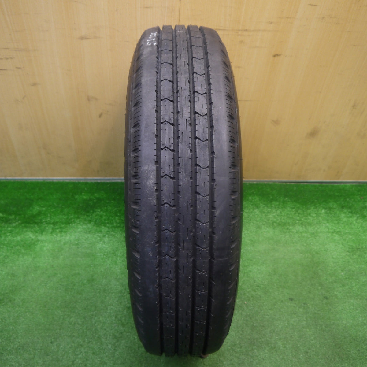 未使用!21年!1本★トラック タイヤ 205/85R16 117/115L ブリヂストン R202 16インチ★5111006Hノタ