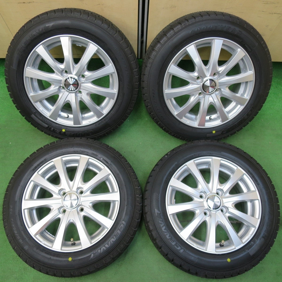 未使用!22年★スタッドレス 165/65R14 グッドイヤー アイスナビ7 ravrion RS01 ラブリオン 14インチ PCD100/4H★5011514イス