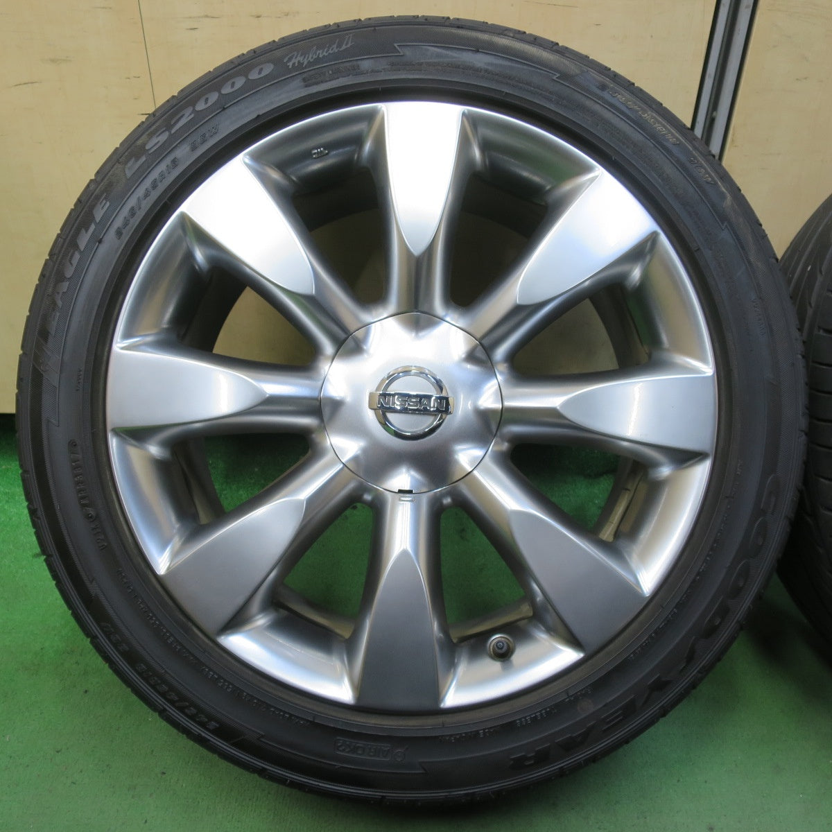 バリ溝!キレイ!8.5分★日産 Y50 フーガ 純正 245/45R18 グッドイヤー イーグル LS2000 hybrid2 18インチ PCD114.3/5H★5082104イノ