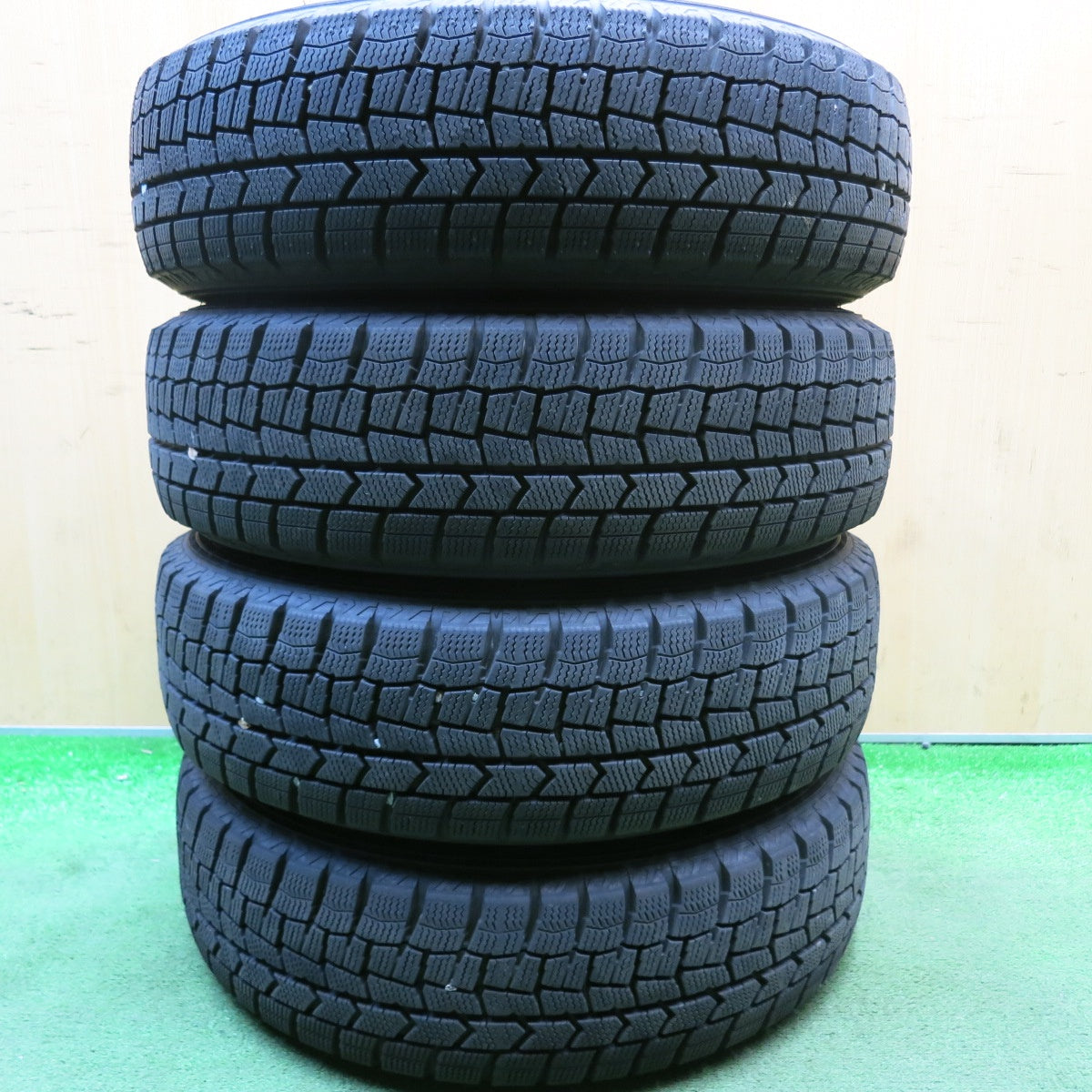バリ溝!24年!キレイ!ほぼ10分★スタッドレス 165/65R14 ダンロップ ウインターマックス WM02 AIRNOVA エアノヴァ 14インチ PCD100/4H★6032805HAス