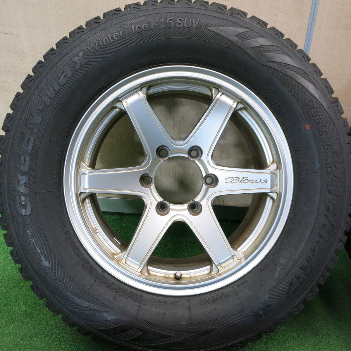 超バリ溝!23年!ほぼ10分★スタッドレス 265/65R17 グリーンマックス ウィンターアイス I-15 SUV Blows 17インチ プラド 等 PCD139.7/6H★5012302TNス