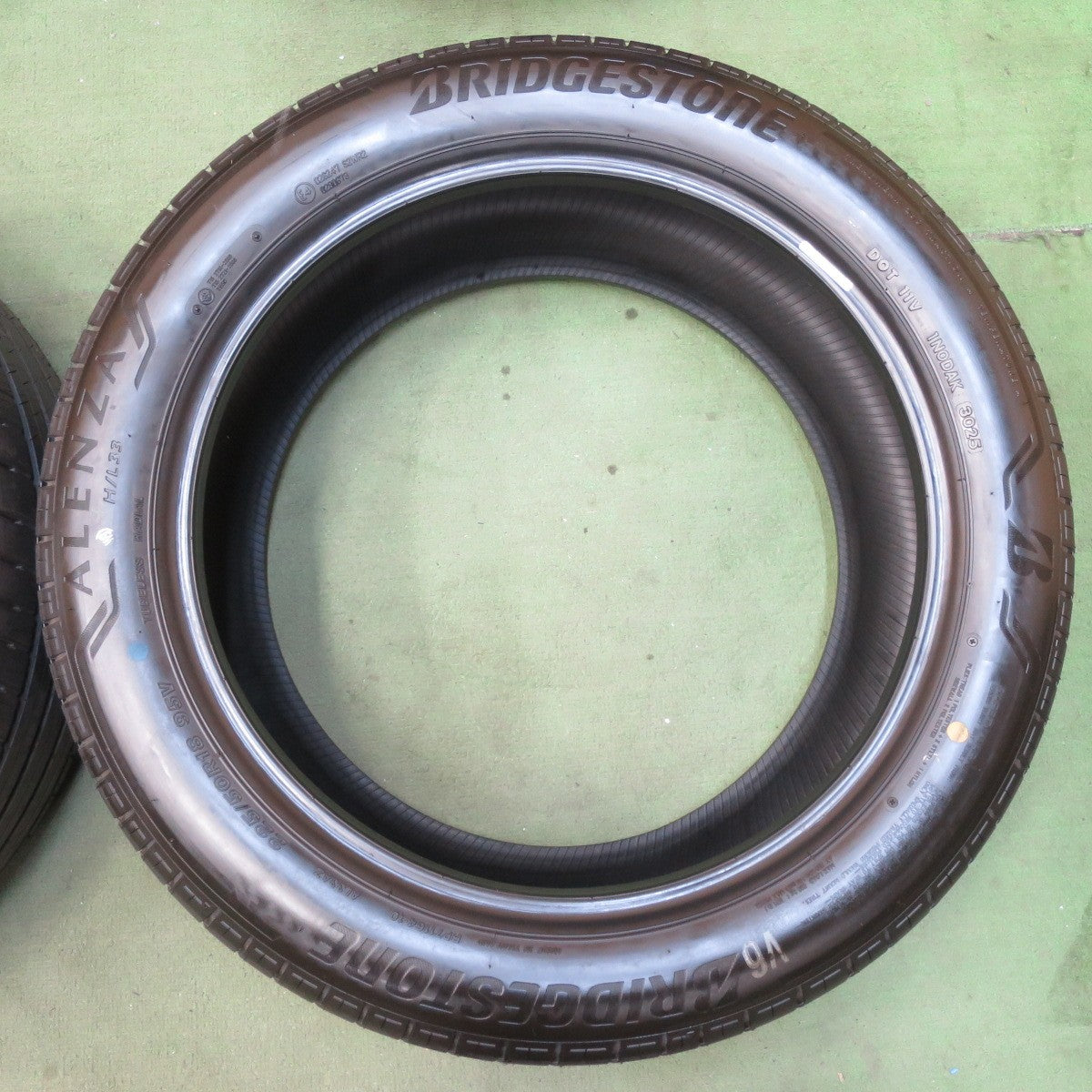 新車外し!25年★225/50R18 ブリヂストン アレンザ H/L 33 タイヤ 18インチ ヴェゼル HR-V C-HR カローラクロス アウトバック 等★5111415イノタ