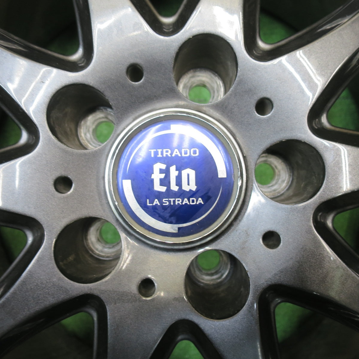 バリ溝!9分★スタッドレス 215/65R16 ダンロップ ウインターマックス WM02 TIRADO Eta LA STRADA ティラード ラストラーダ 16インチ PCD114.3/5H★5122507NJス