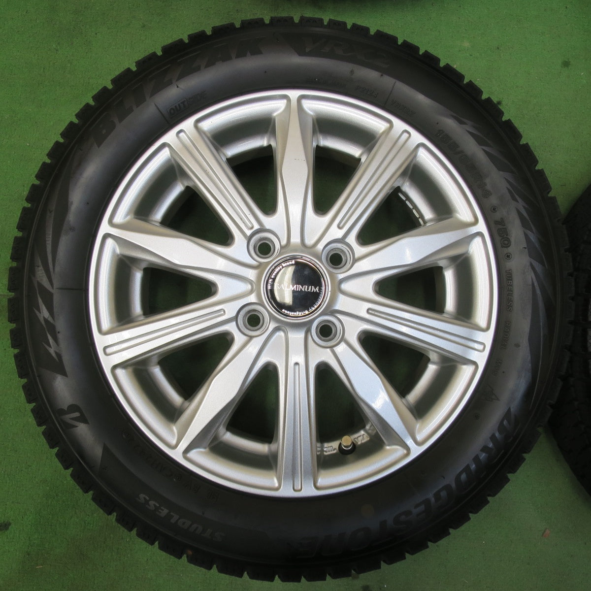 バリ溝!22年!キレイ!9分★スタッドレス 155/65R14 ブリヂストン ブリザック VRX2 BALMINUM バルミナ 14インチ PCD100/4H★5053107イス