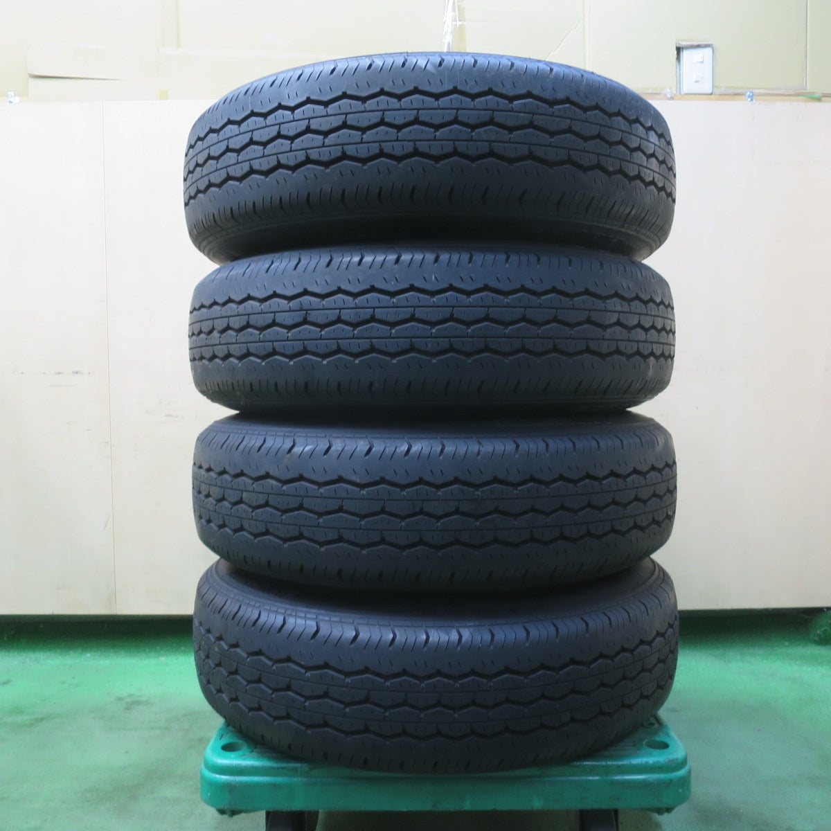 バリ溝!23年!キレイ!9.5分★トヨタ ハイエース 純正 スチール 195/80R15 107/105N ブリヂストン エコピア RD613 15インチ PCD139.7/6H★6030307イノ