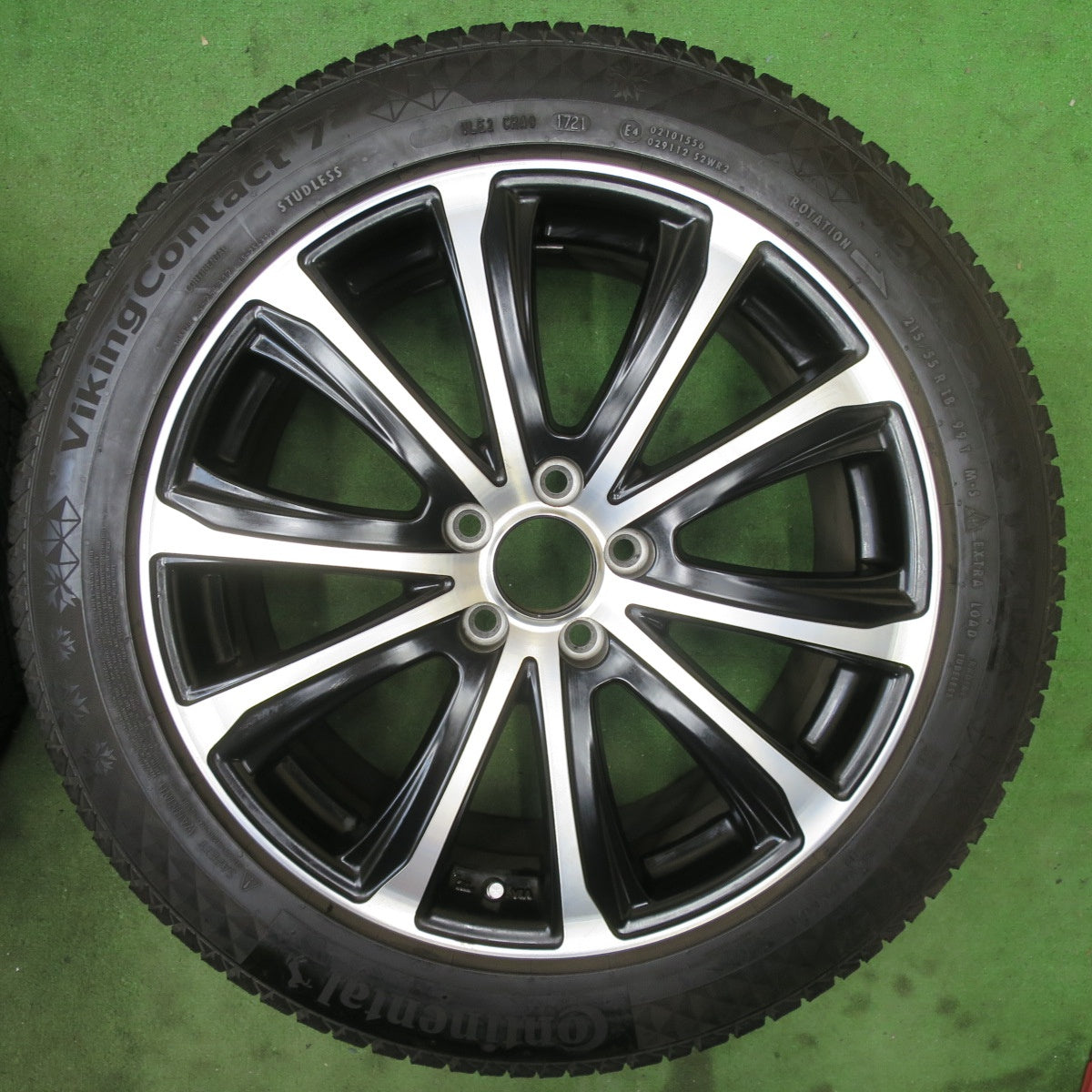 バリ溝!21年!キレイ!9.5分★ボルボ V60 クロスカントリー VST Type-ST1 215/55R18 スタッドレス コンチネンタル バイキングコンタクト7 18インチ PCD108/5H★5111103TTス