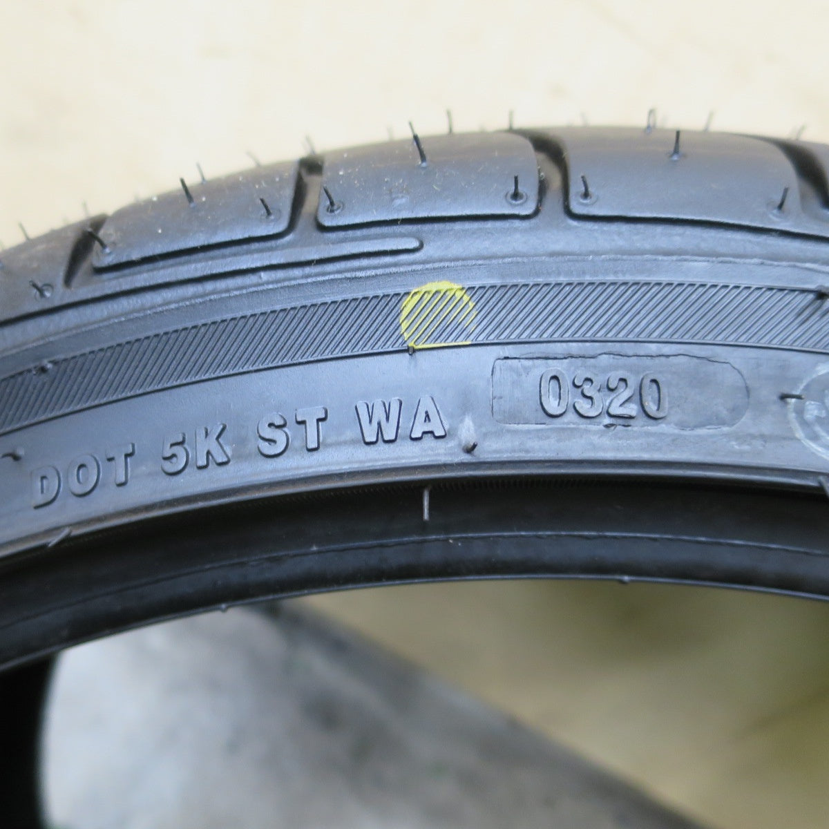 未使用!1本★235/35R19 ATR SPORT ATRスポーツ 19インチ タイヤ アルファード ヴェルファイア エスティマ クラウン オデッセイ 等★6042101ナノタ