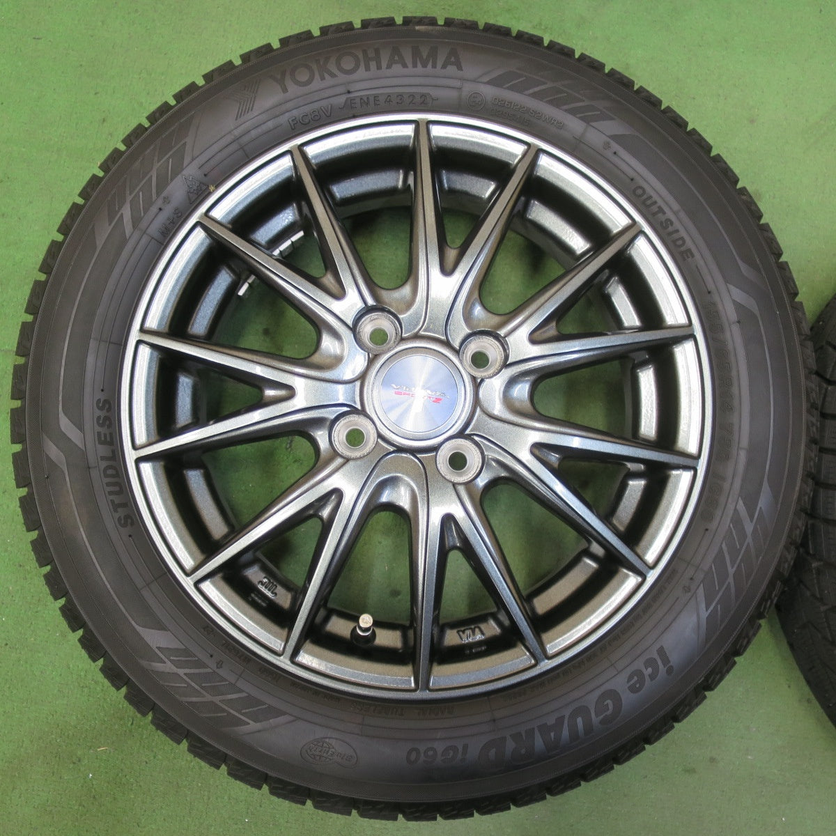 バリ溝!22年!キレイ!ほぼ10分★スタッドレス 155/65R14 ヨコハマ アイスガード iG60 VELVA SPORTZ ヴェルヴァ 14インチ PCD100/4H★5092910イス