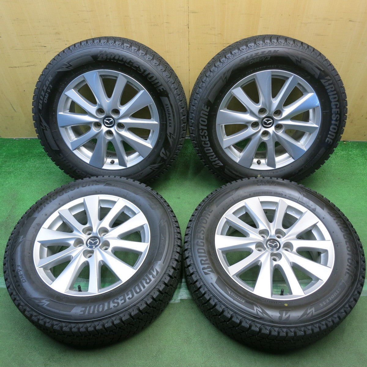 バリ溝!25年!キレイ!ほぼ10分◎マツダ CX-5 純正 225/65R17 スタッドレス ブリヂストン ブリザック DM-V3 17インチ PCD114.3/5H◎6101501HAス