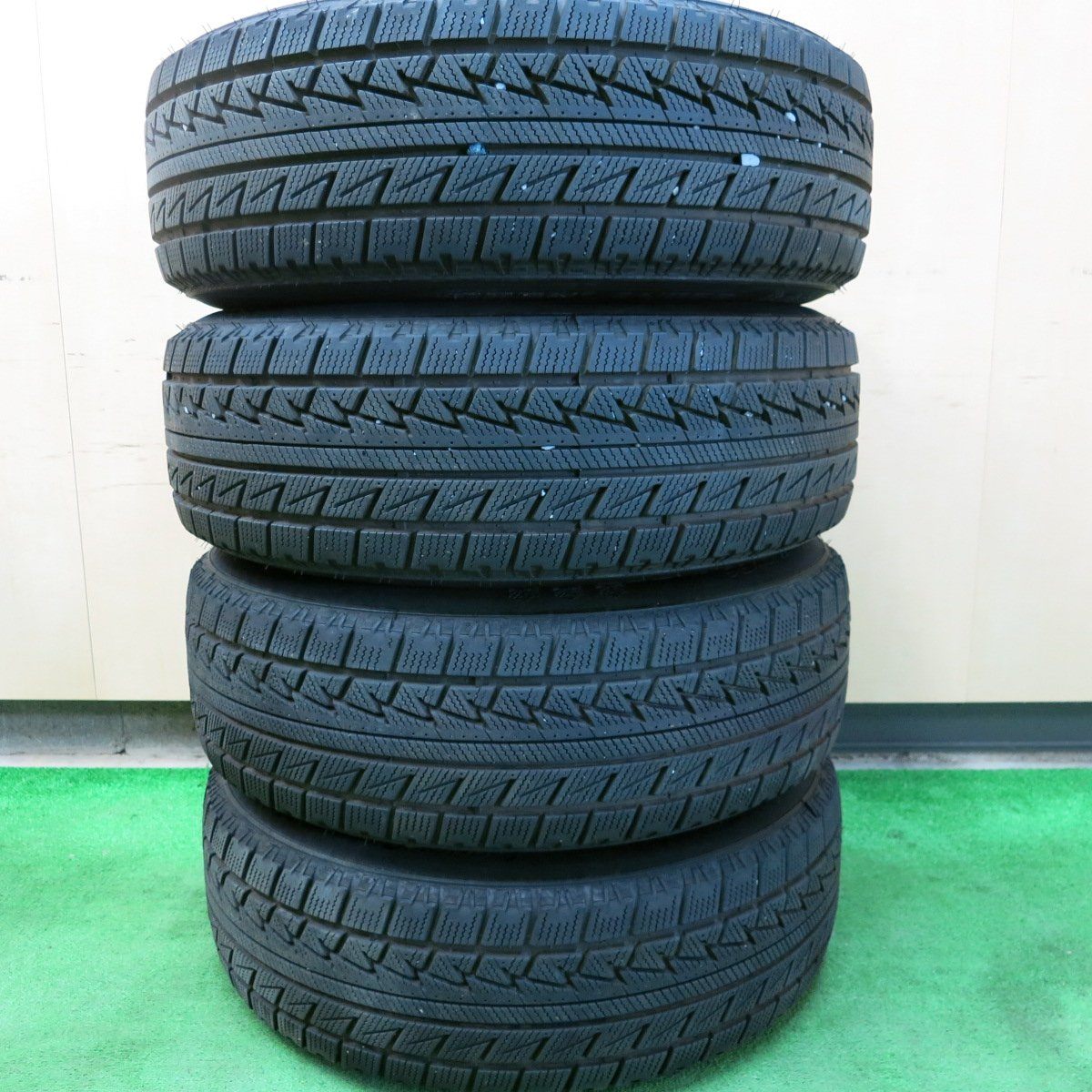 バリ溝!21年!ほぼ10分★スタッドレス 205/65R15 グリンランダー L-SNOW96 TOPY スチール ホイール 15インチ PCD114.3/5H★3090801ヒス