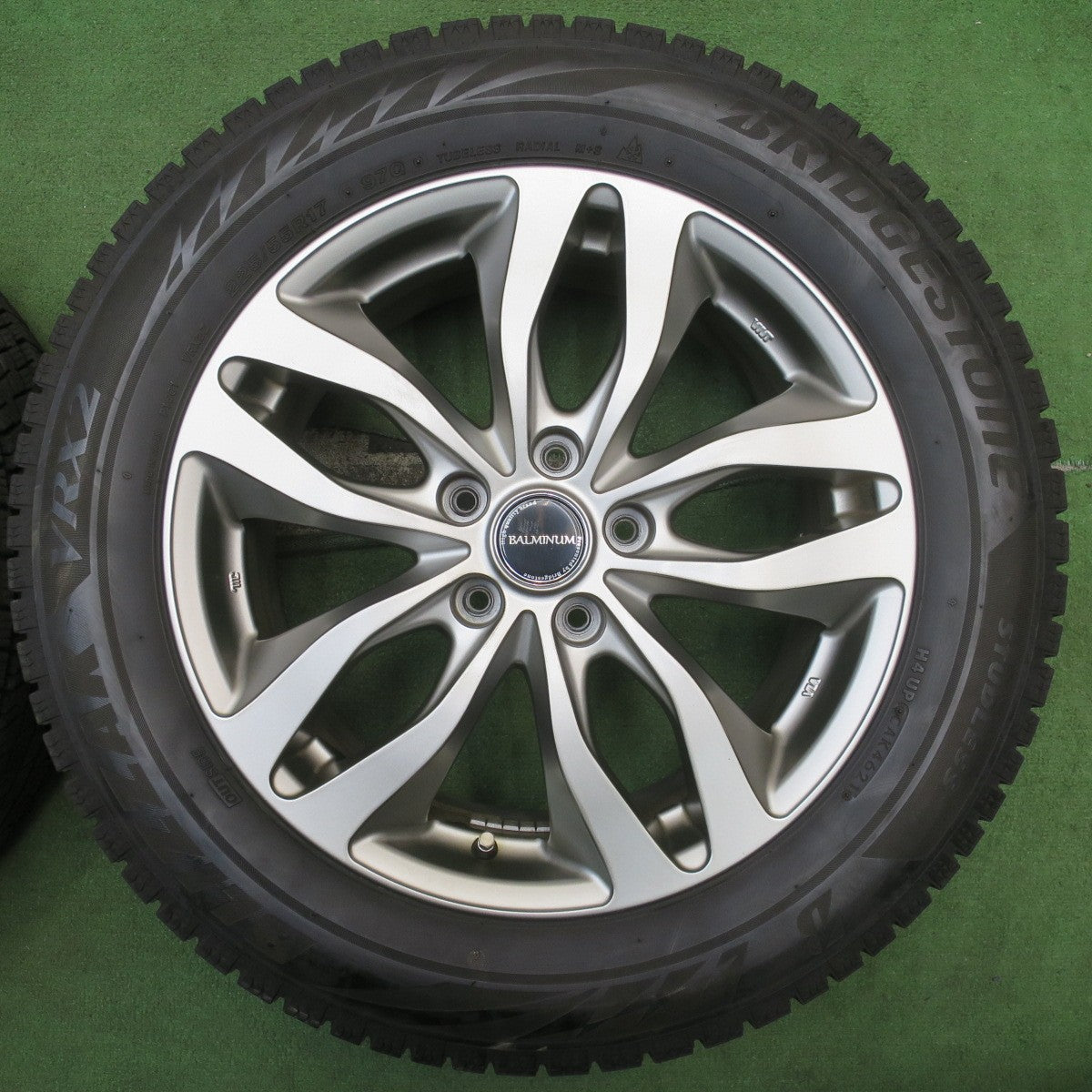 バリ溝!21年!キレイ!9.5分★スタッドレス 225/55R17 ブリヂストン ブリザック VRX2 BALMINUM バルミナ 17インチ PCD114.3/5H★5093004NJス