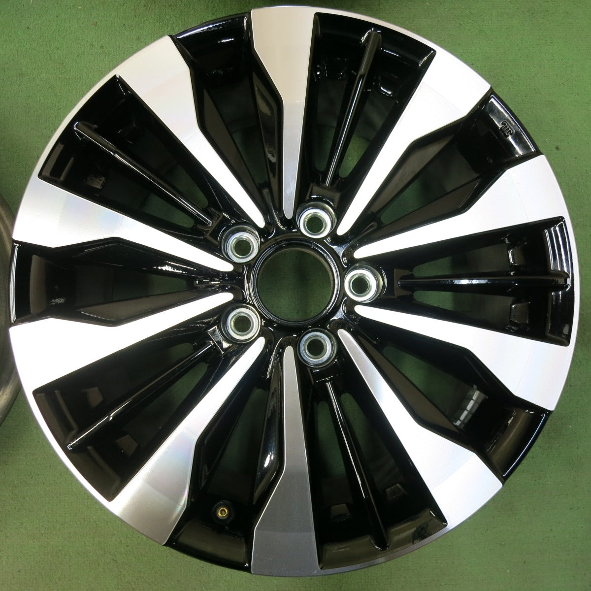 新車外し★ホンダ WR-V 純正 ENKEI ホイール 17インチ 17×7J WRV エンケイ PCD114.3/5H★5051608SYホ